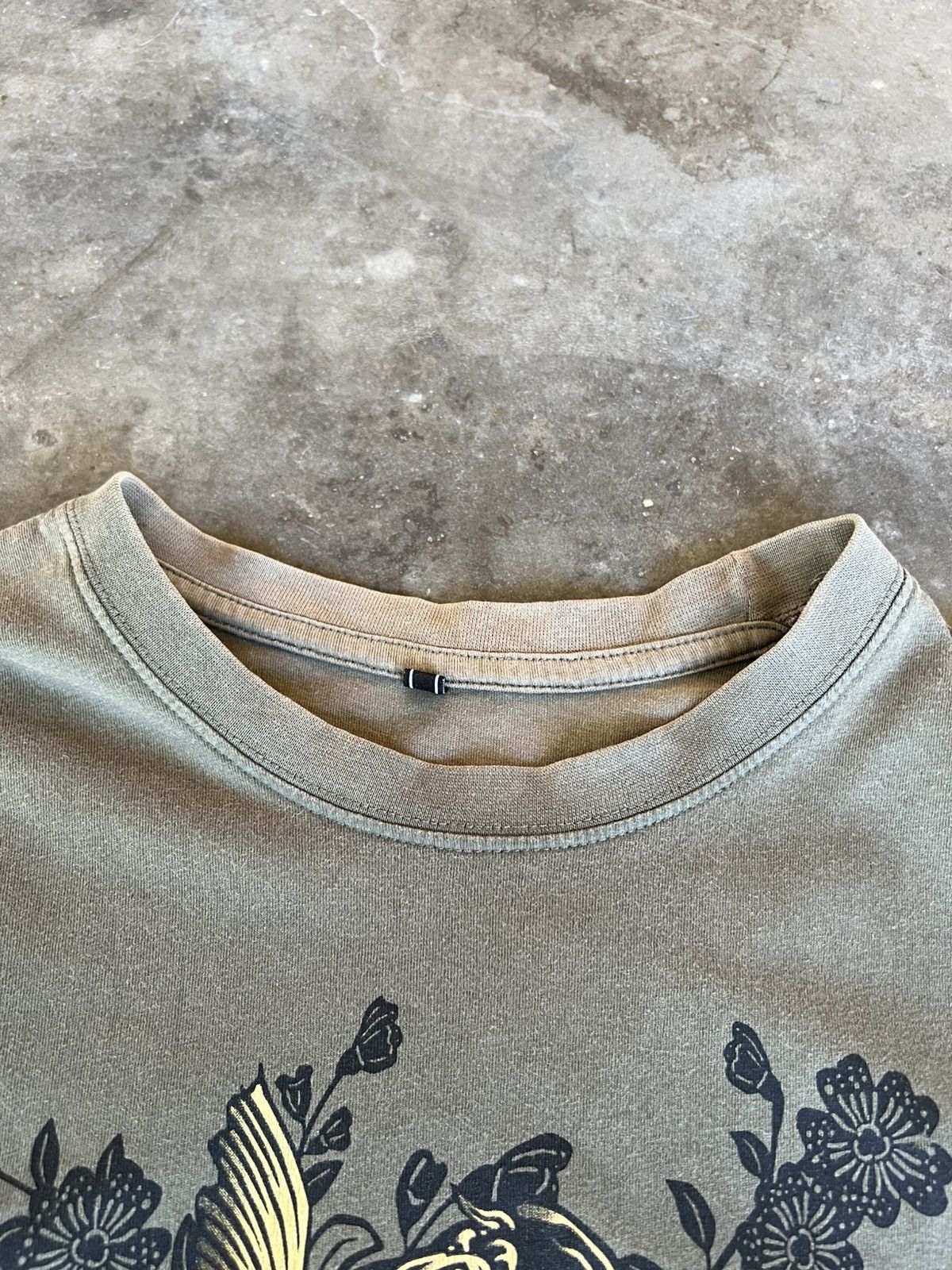 Japanese Brand 💥Last Drop Delete today💥Vintage Sukajan Koi Fish Japan Tee Size US S / EU 44-46 / 1 - 6 Thumbnail