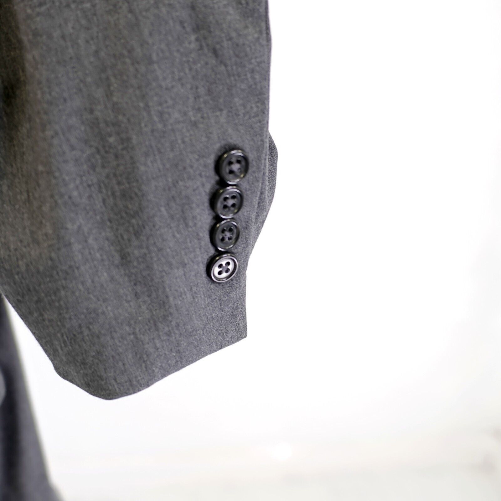 Jos. A. Bank DAMAGED Jos A Bank Portly Gray Wool 46R Tagged 46S 2 Button Size 46R - 3 Thumbnail