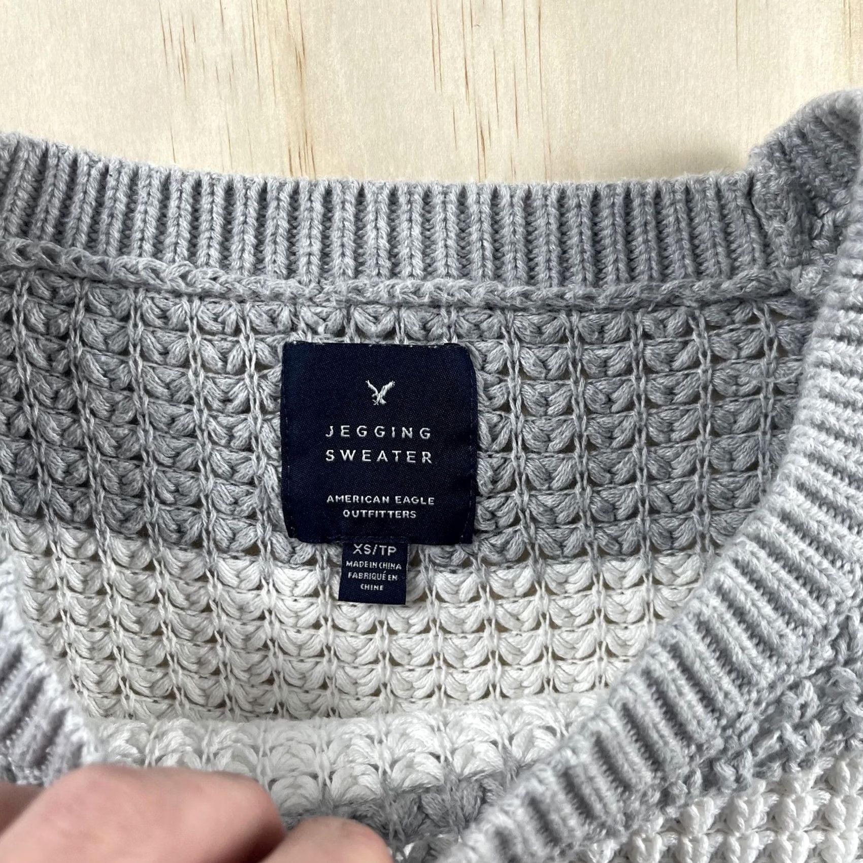 American Eagle Outfitters American Eagle Outfitters Jegging Sweater Womens XS Gray Striped Waffle Knit Crew Neck Raglan Sleeve Slim Casual Pullover Knit Fall Winter Size XS / US 0-2 / IT 36-38 - 2 Thumbnail