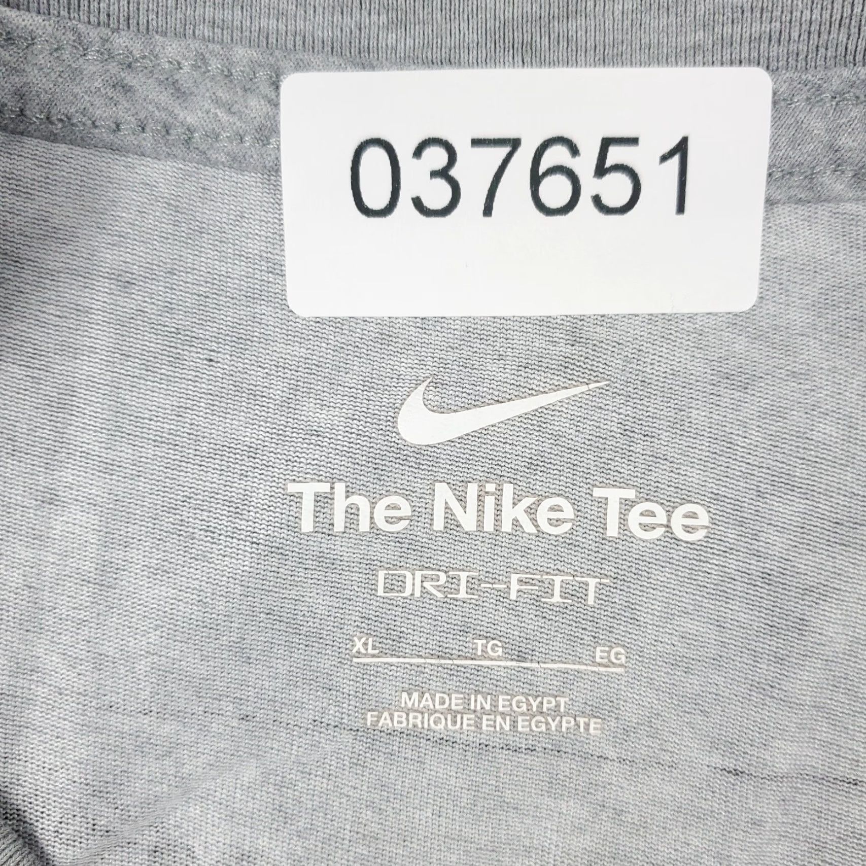 Nike Nike T Shirt Mens XL Gray Swoosh Casual Short Sleeve Adult Mens XL Nike T Shirt Gray Short Sleeve Crew Neck Logo Modern Sports Active All Seasons Men Size US XL / EU 56 / 4 - 8 Thumbnail