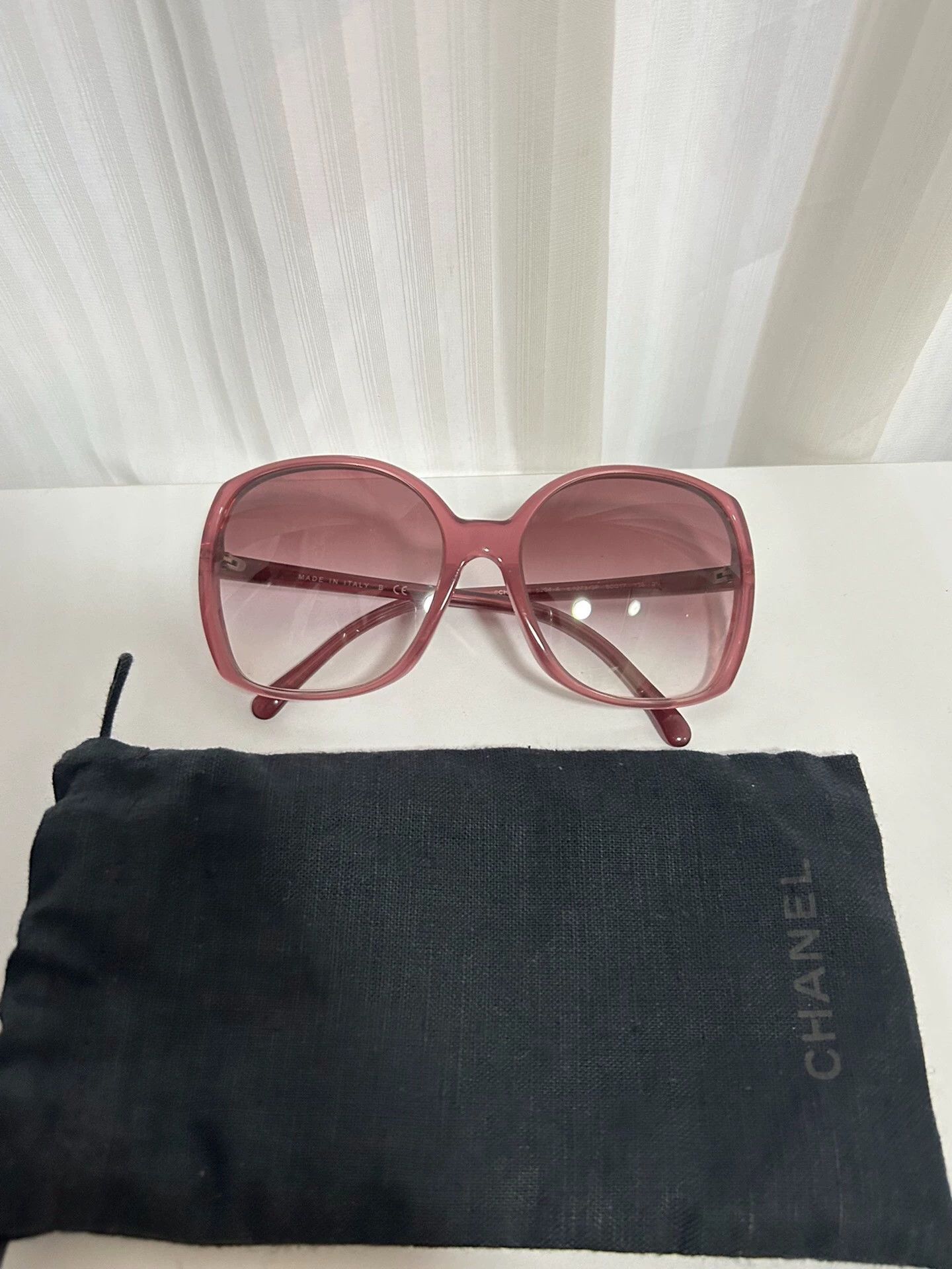 Chanel Chanel Gradient Pink Sunglasses New Size ONE SIZE - 1 Thumbnail