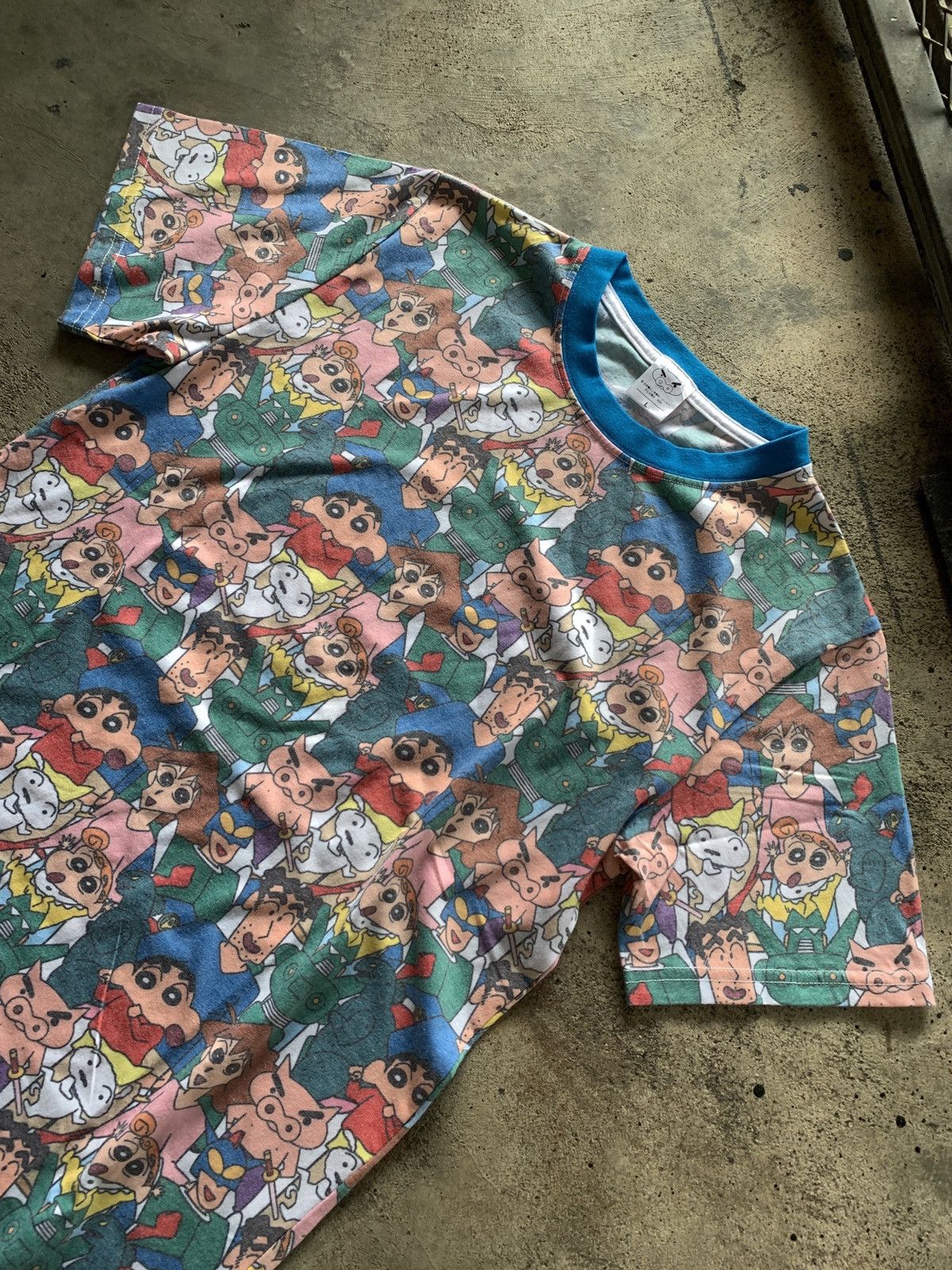 Anime × Cartoon Network × Japanese Brand Crayon shincan T-shirt vintage 90s Size US S / EU 44-46 / 1 - 3 Thumbnail
