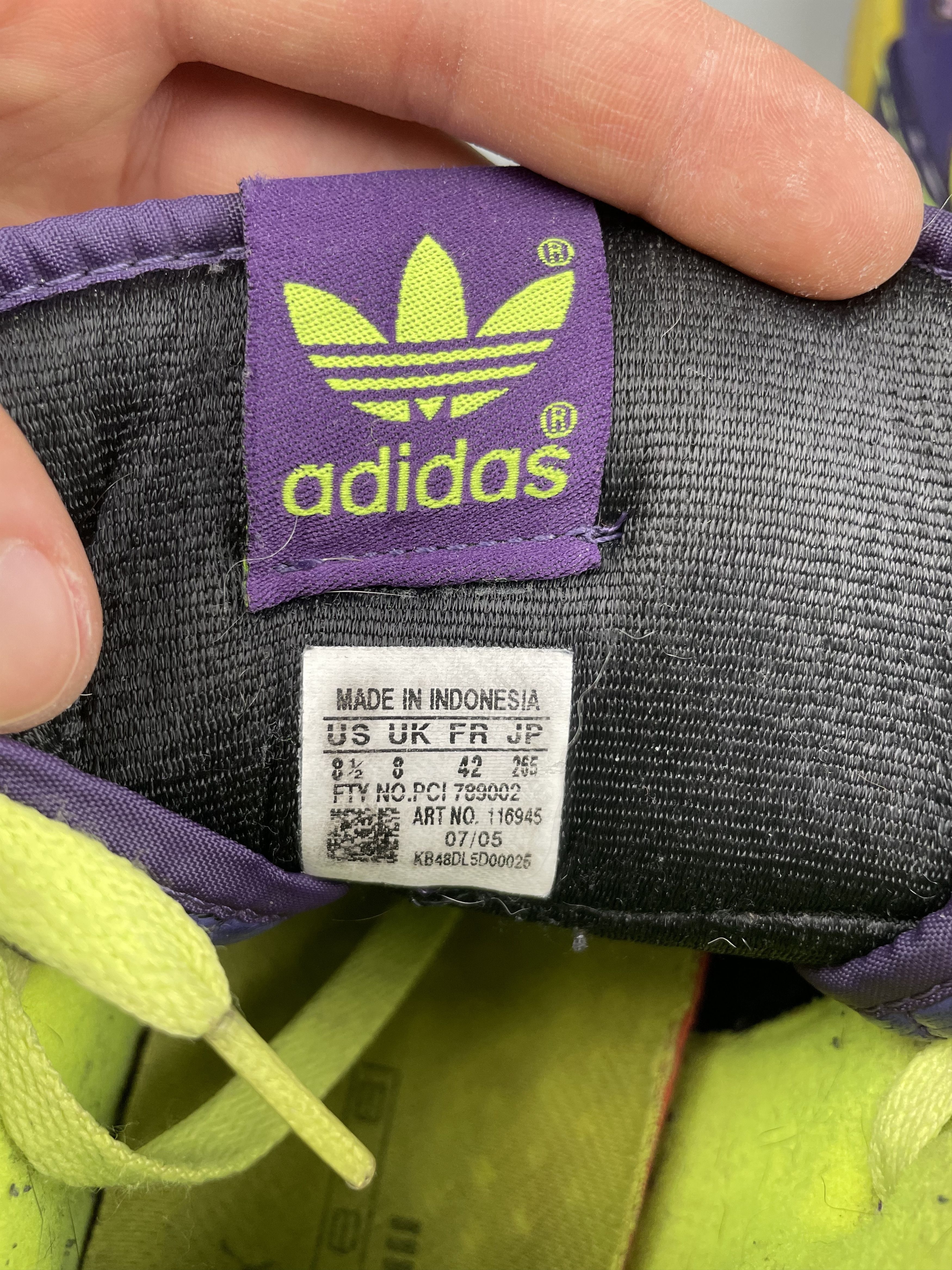 Adidas 116945 2005 Adidas Originals Metro Attitude - size 42 Size US 8.5 / EU 41-42 - 7 Thumbnail