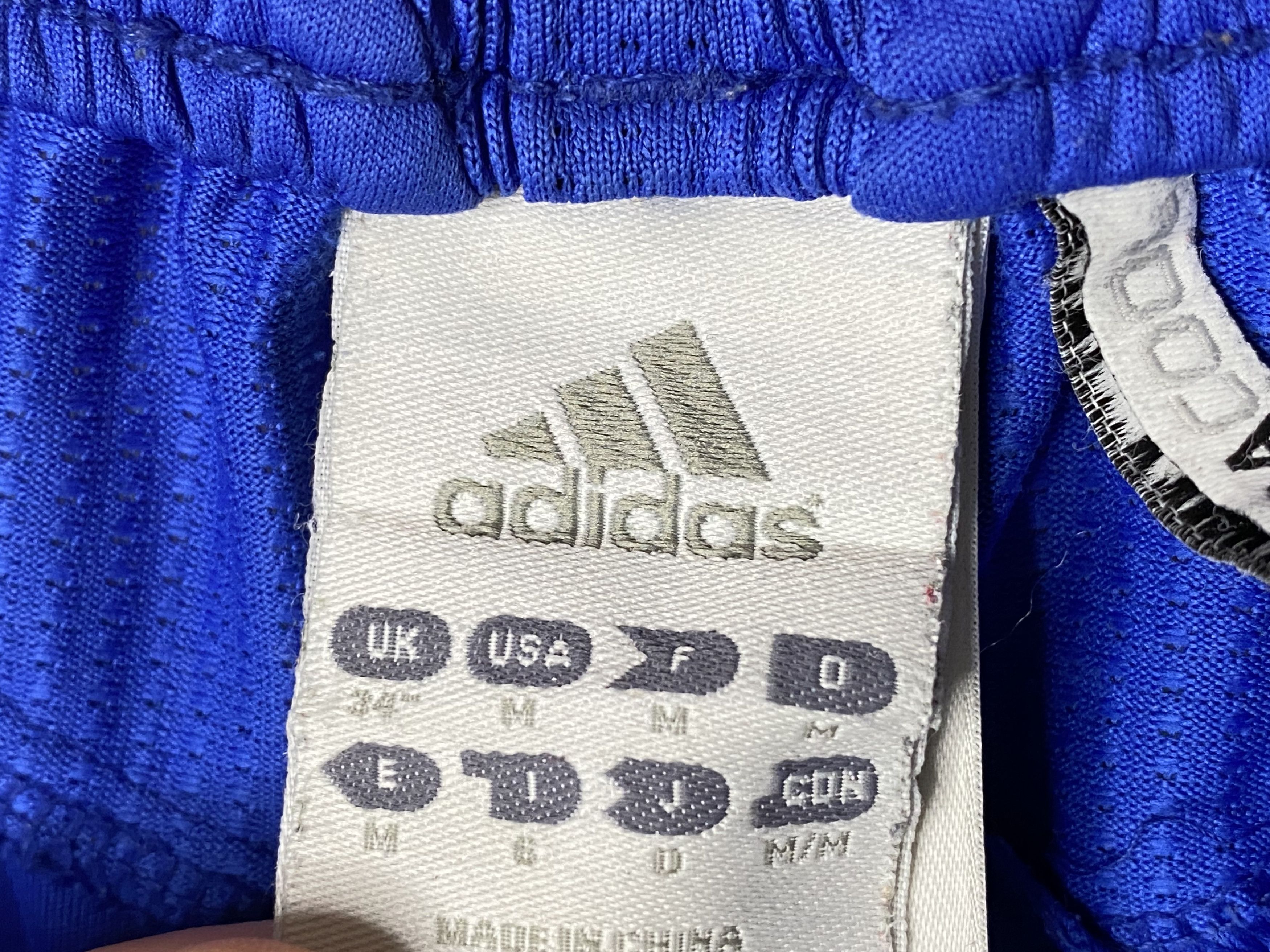 Adidas × Chelsea Soccer CHELSEA LONDON 2010 2011 HOME FOOTBALL SHORTS SOCCER Size US 32 / EU 48 - 6 Thumbnail