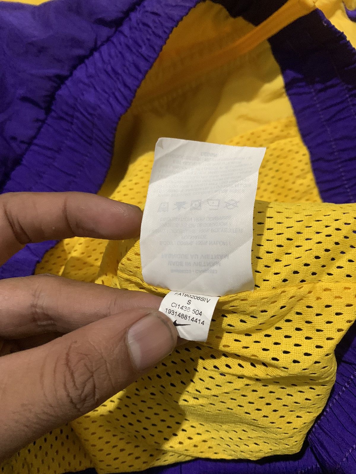 NBA Vintage Light Jacket Nike Lakers NBA Size US M / EU 48-50 / 2 - 7 Thumbnail