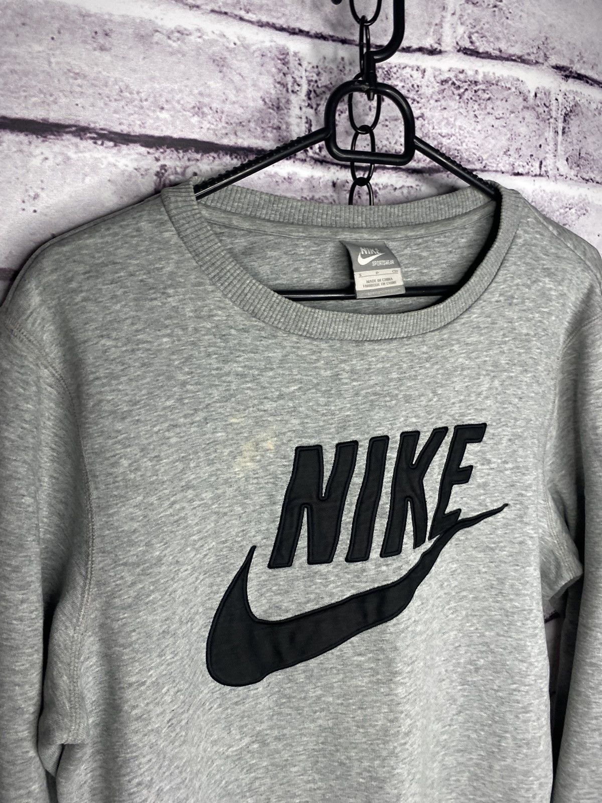 Vintage MENS vintage sweatshirt Nike y2k grey size S Size US S / EU 44-46 / 1 - 2 Thumbnail