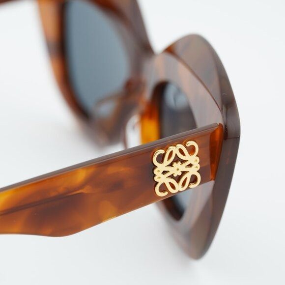 Loewe Loewe LW40127F 53V Sunglasses Shiny Havana Cat Eye Frame Size ONE SIZE - 6 Thumbnail