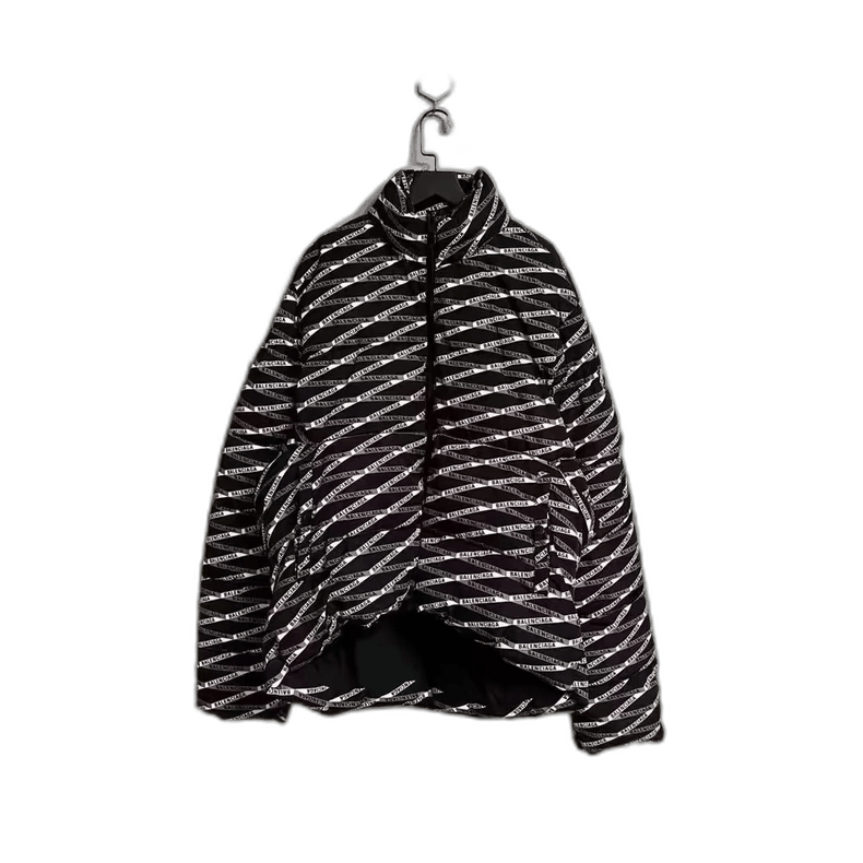 Balenciaga Balenciaga Padded Jacket with Distinctive Pattern-yf Size US M / EU 48-50 / 2 - 1 Thumbnail