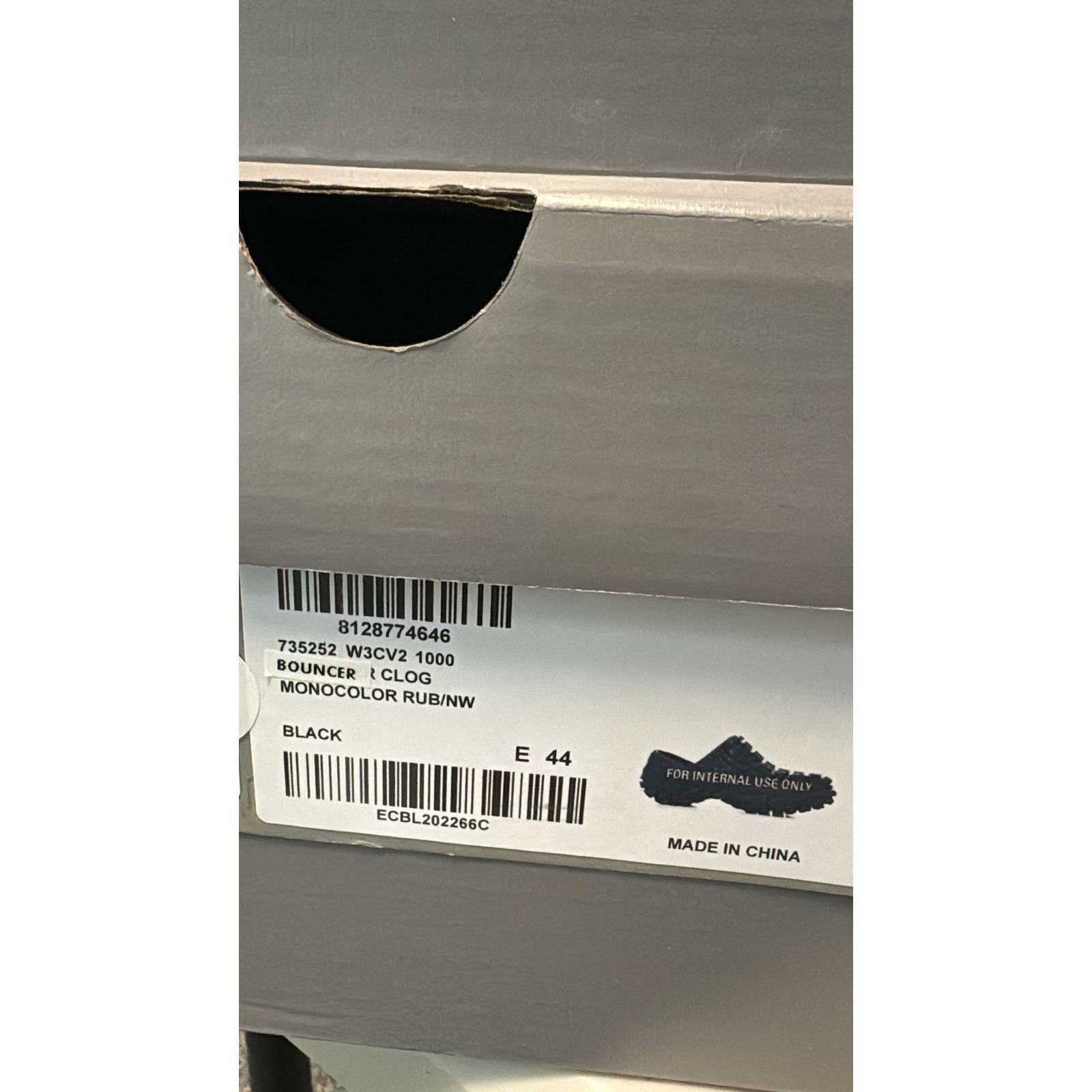 Balenciaga o1rshd1 Defender Clog in Black Size US 11 / EU 44 - 13 Thumbnail