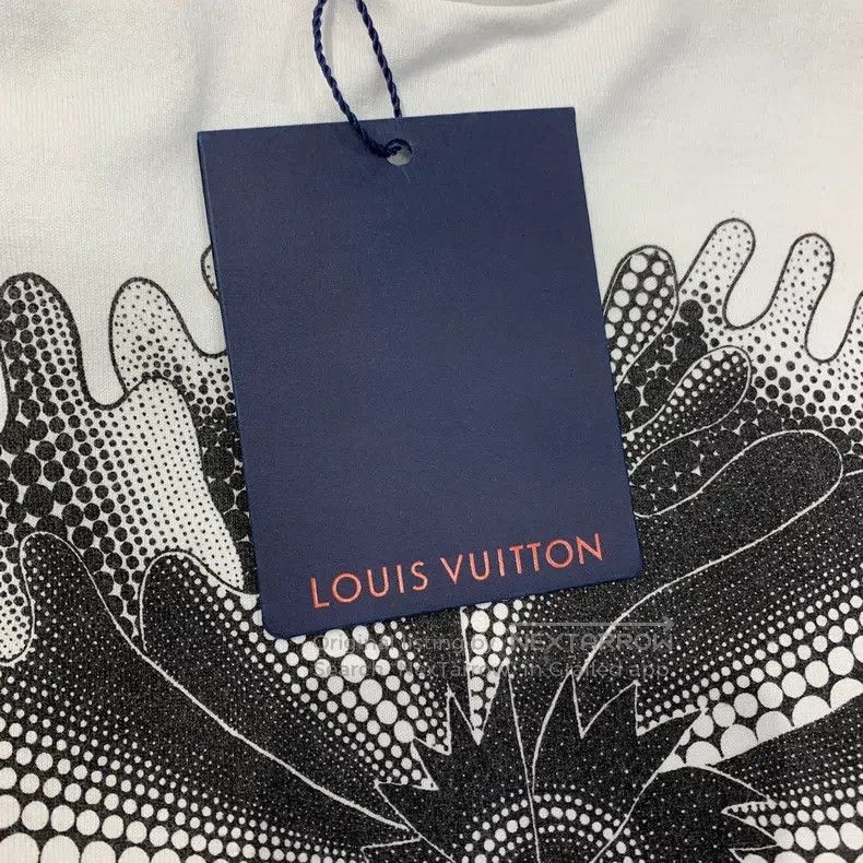 Louis Vuitton Louis Vuitton Yayoi Kusama Signature Short Sleeves Size US XXL / EU 58 / 5 - 3 Thumbnail