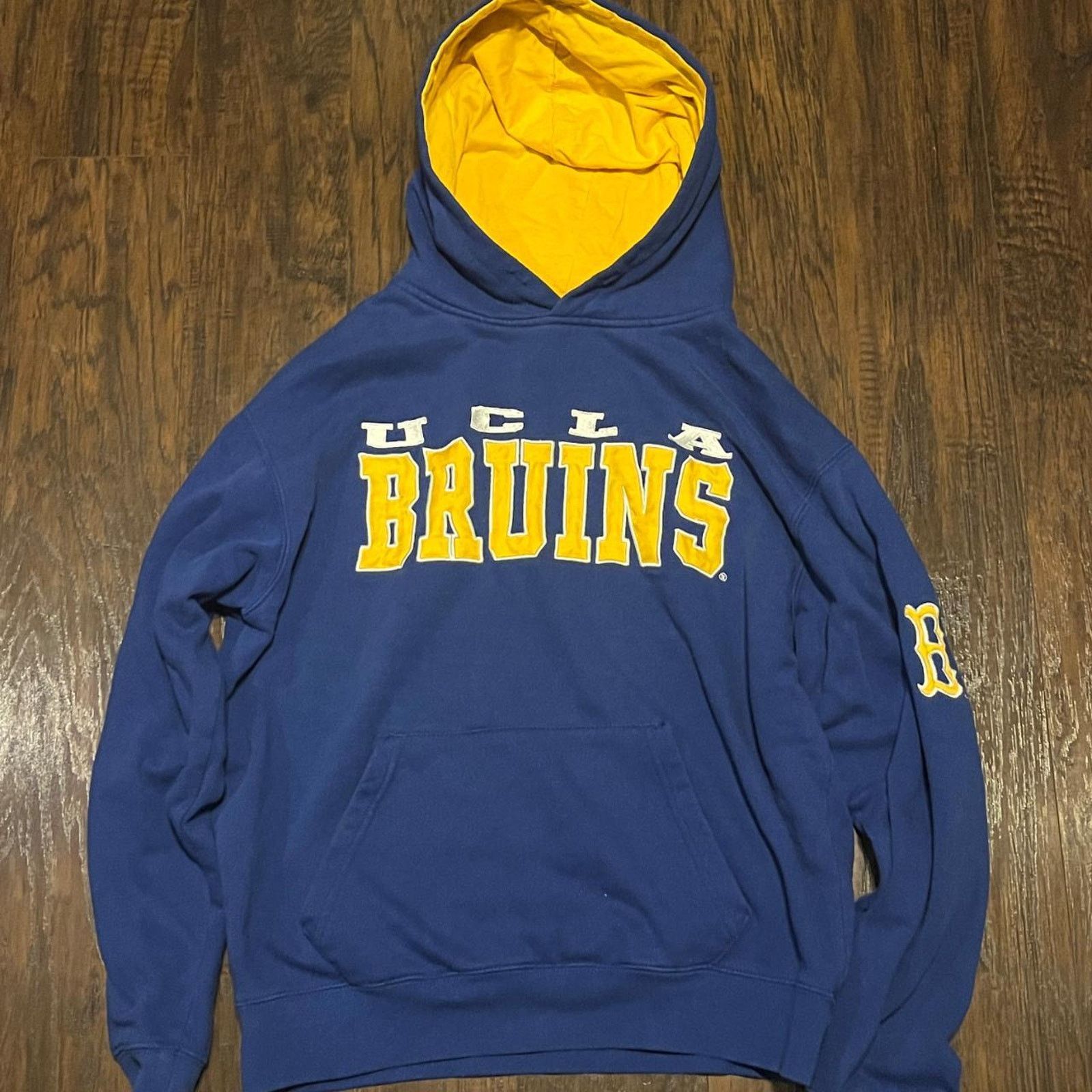 NCAA Y2k embroidered ucla bruins hoodie Size US M / EU 48-50 / 2 - 1 Thumbnail