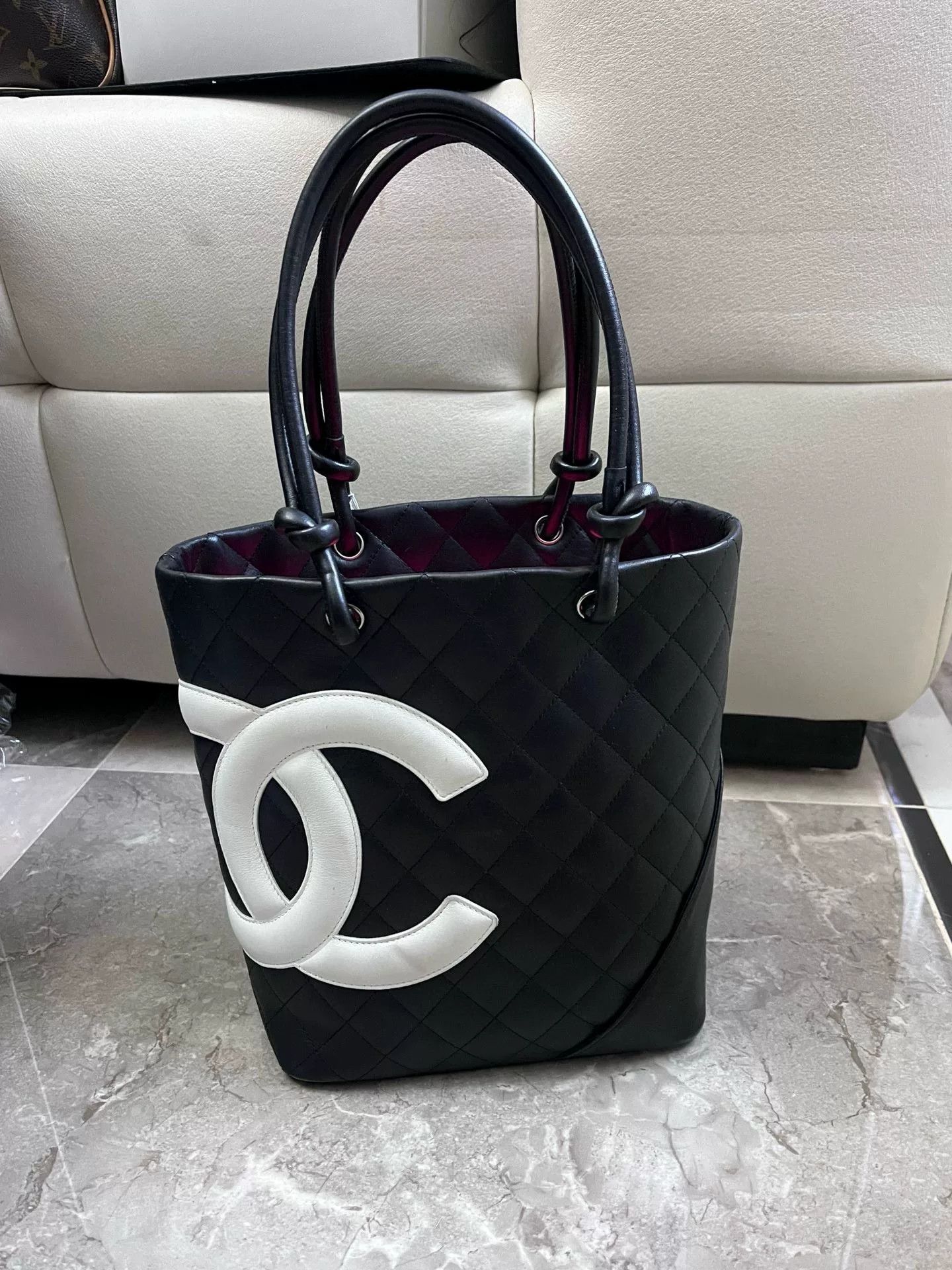 Chanel Pre-loved Bag Very good condition Size ONE SIZE - 1 Thumbnail