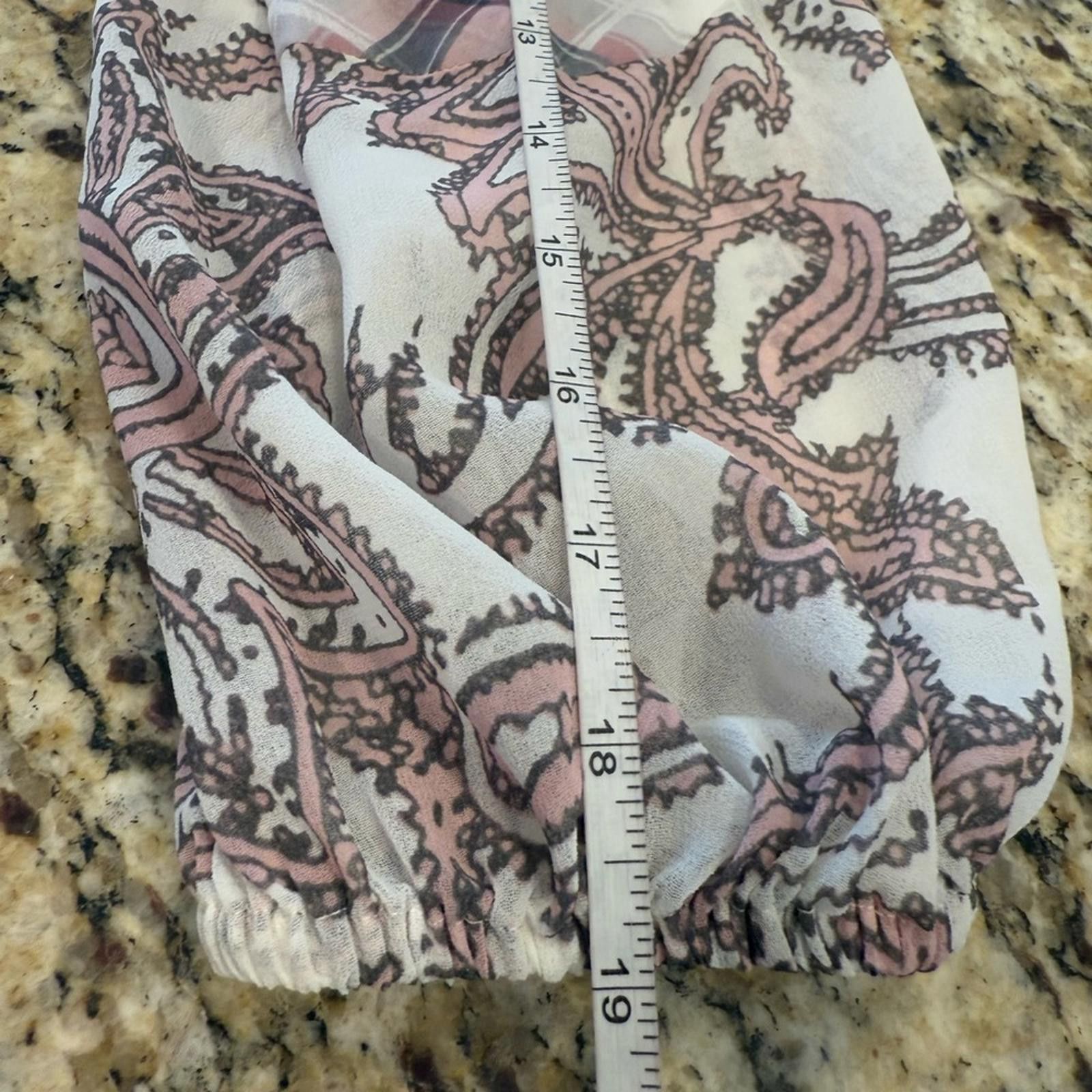 Other Loft pink gray white paisley plaid ruffled top SZ XS Size XS / US 0-2 / IT 36-38 - 9 Thumbnail