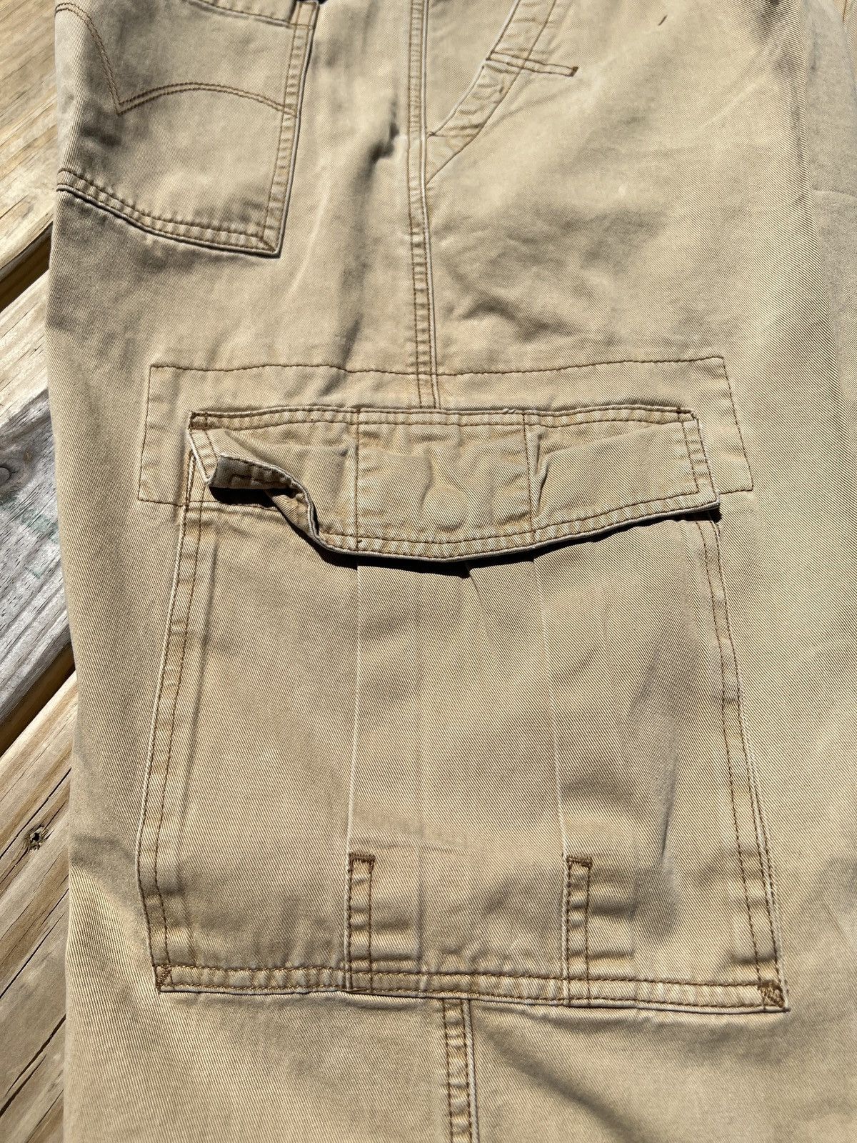 Levi's × Vintage Vintage Y2K Levi’s Baggy Cargo Khaki Pants Size US 38 / EU 54 - 15 Thumbnail