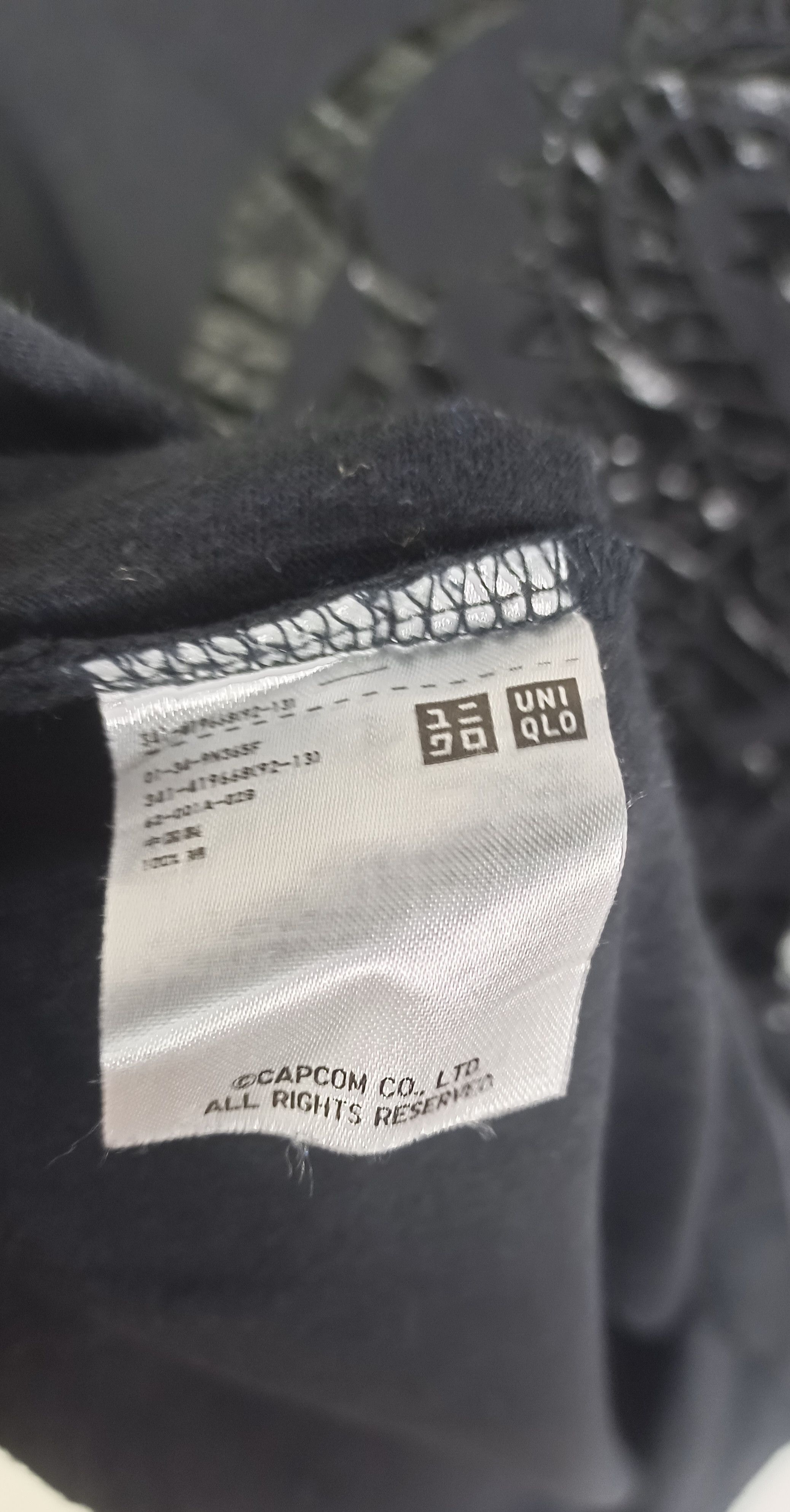 Japanese Brand × The Game × Uniqlo Capcom Dragon Uniqlo Short Sleeve Shirt Size US M / EU 48-50 / 2 - 6 Thumbnail