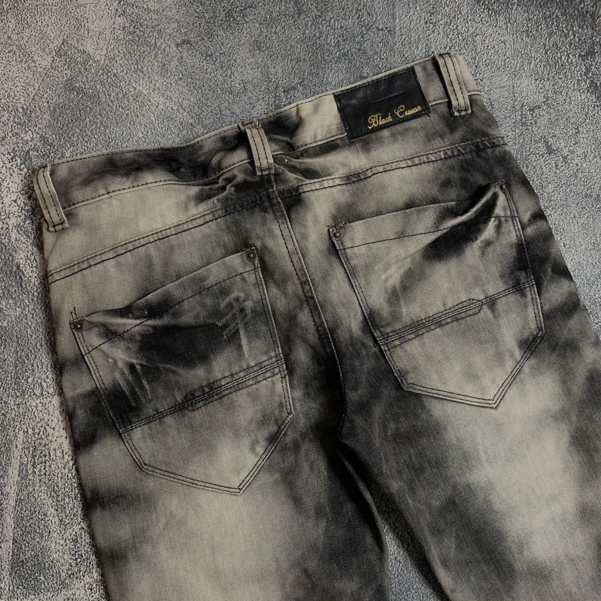 Japanese Brand Black Crown Contras Distressed Fade But Cut Jeans Size US 28 / EU 44 - 13 Thumbnail