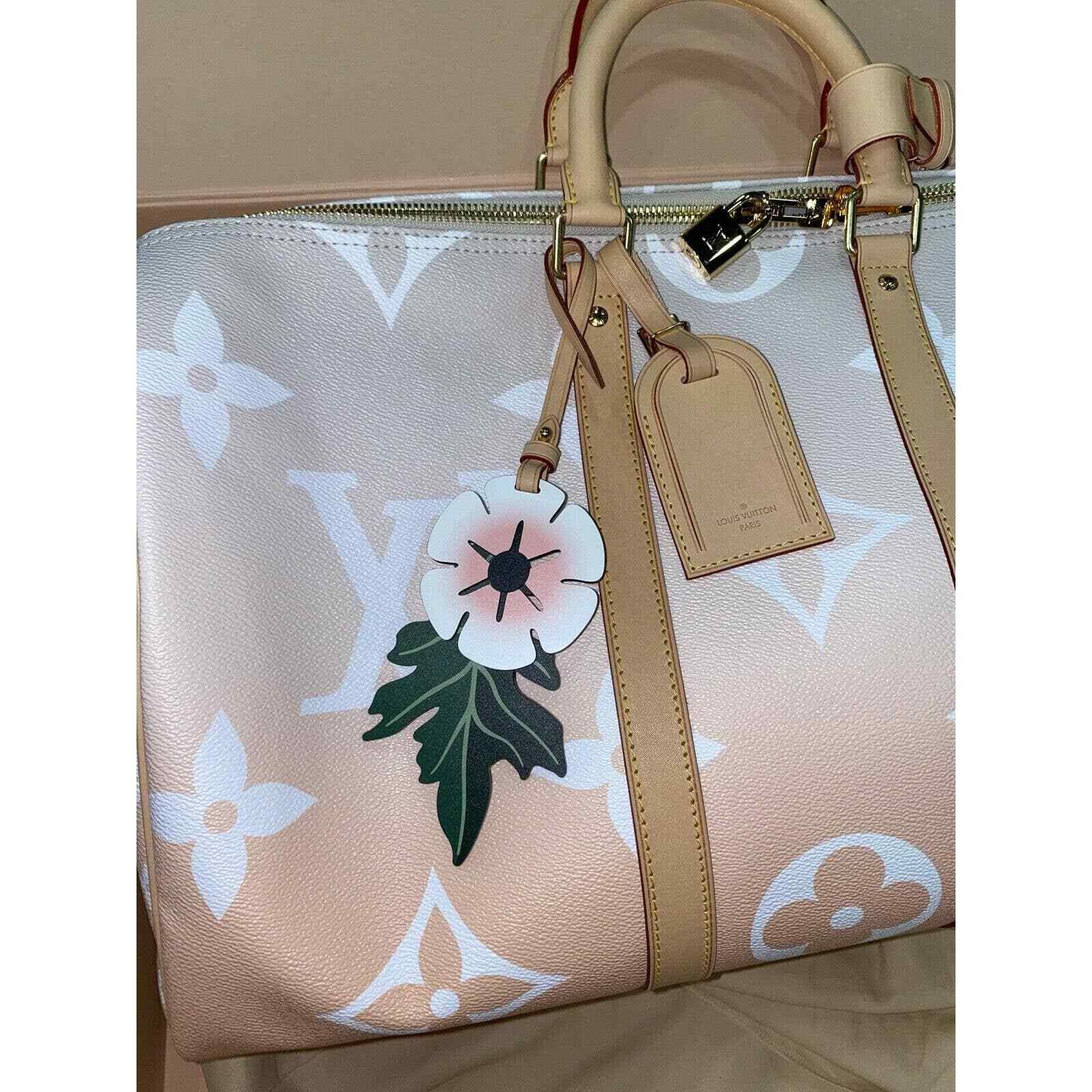 Louis Vuitton Louis Vuitton Bandouliere 45 Giant Logo Brume Travel Bag Size ONE SIZE - 5 Thumbnail
