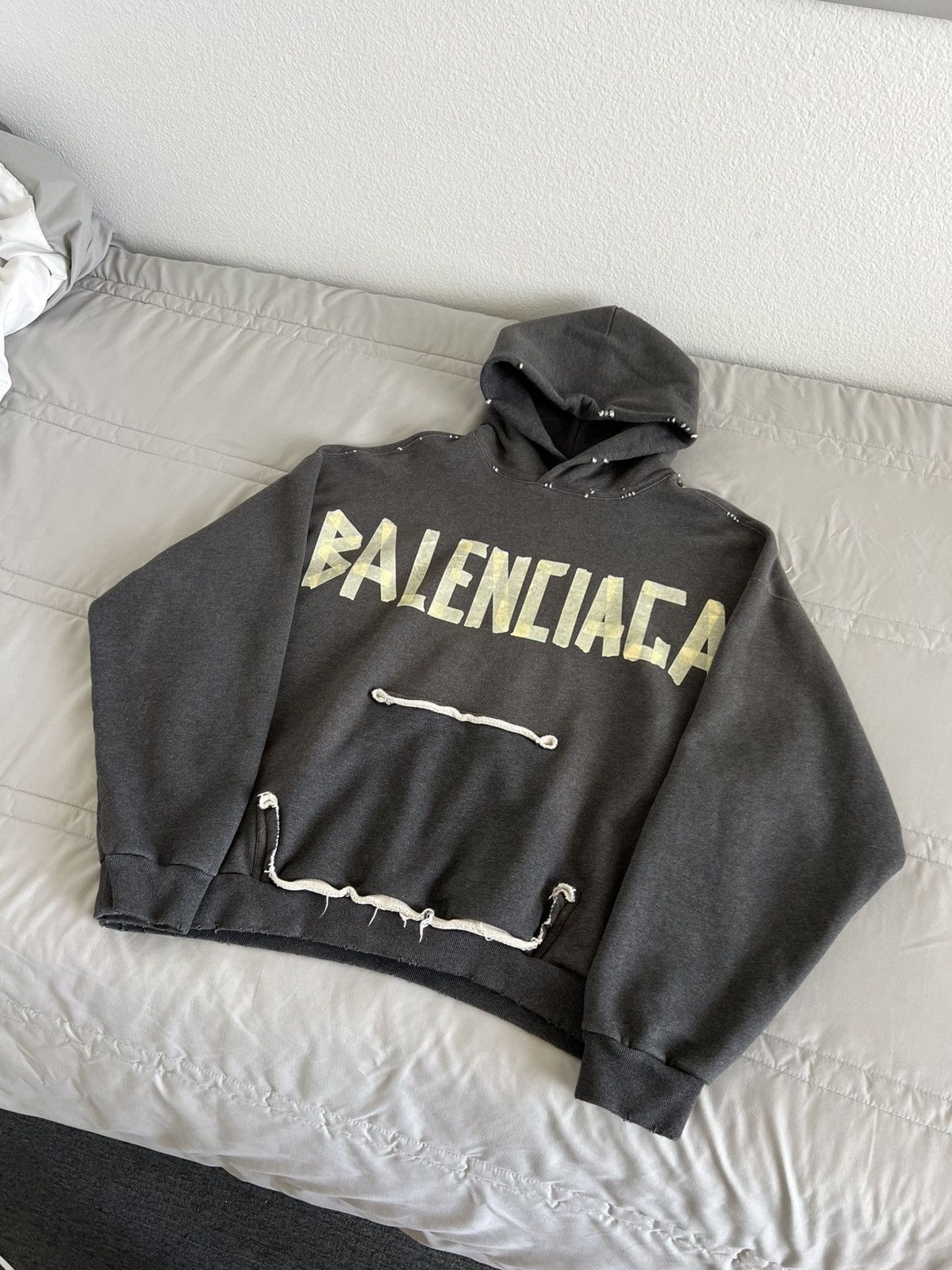 Balenciaga Balenciaga Tape Hoodie Size US S / EU 44-46 / 1 - 2 Thumbnail
