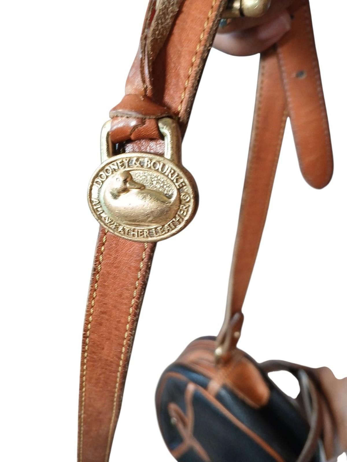 Dooney & Bourke Dooney & Bourke Duck Leather Crossbody Handbag 5”L X 7” W Size ONE SIZE - 4 Thumbnail