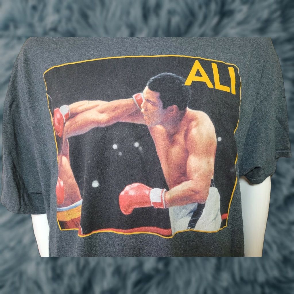 Vintage VINTAGE Official Muhammad Ali World Champion Boxing Boxer T Shirt XXXL 3XL Nice Size US XXL / EU 58 / 5 - 1 Thumbnail