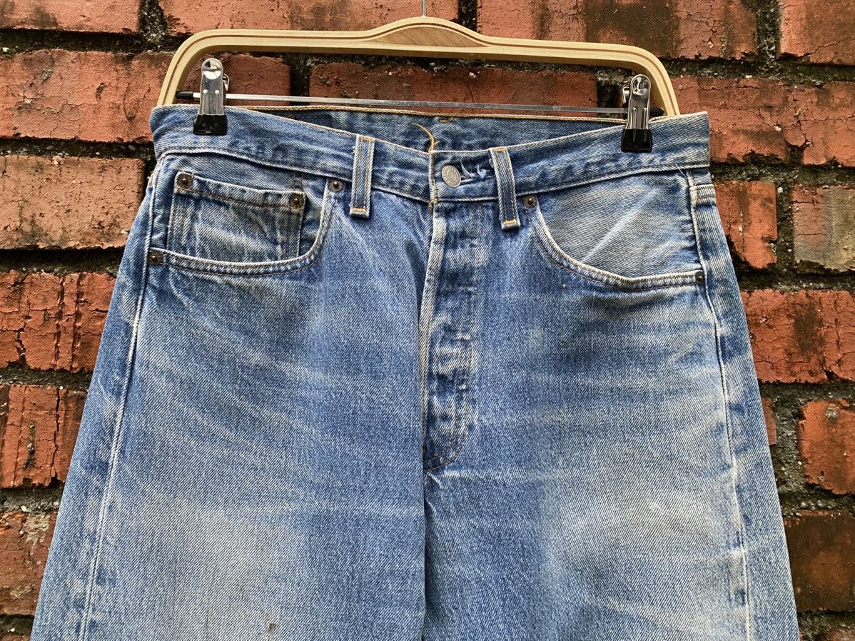 Levi's × Levi's Vintage Clothing × Vintage W31x34 Vintage levi's 501 faded dirty made in USA Size US 31 - 6 Thumbnail