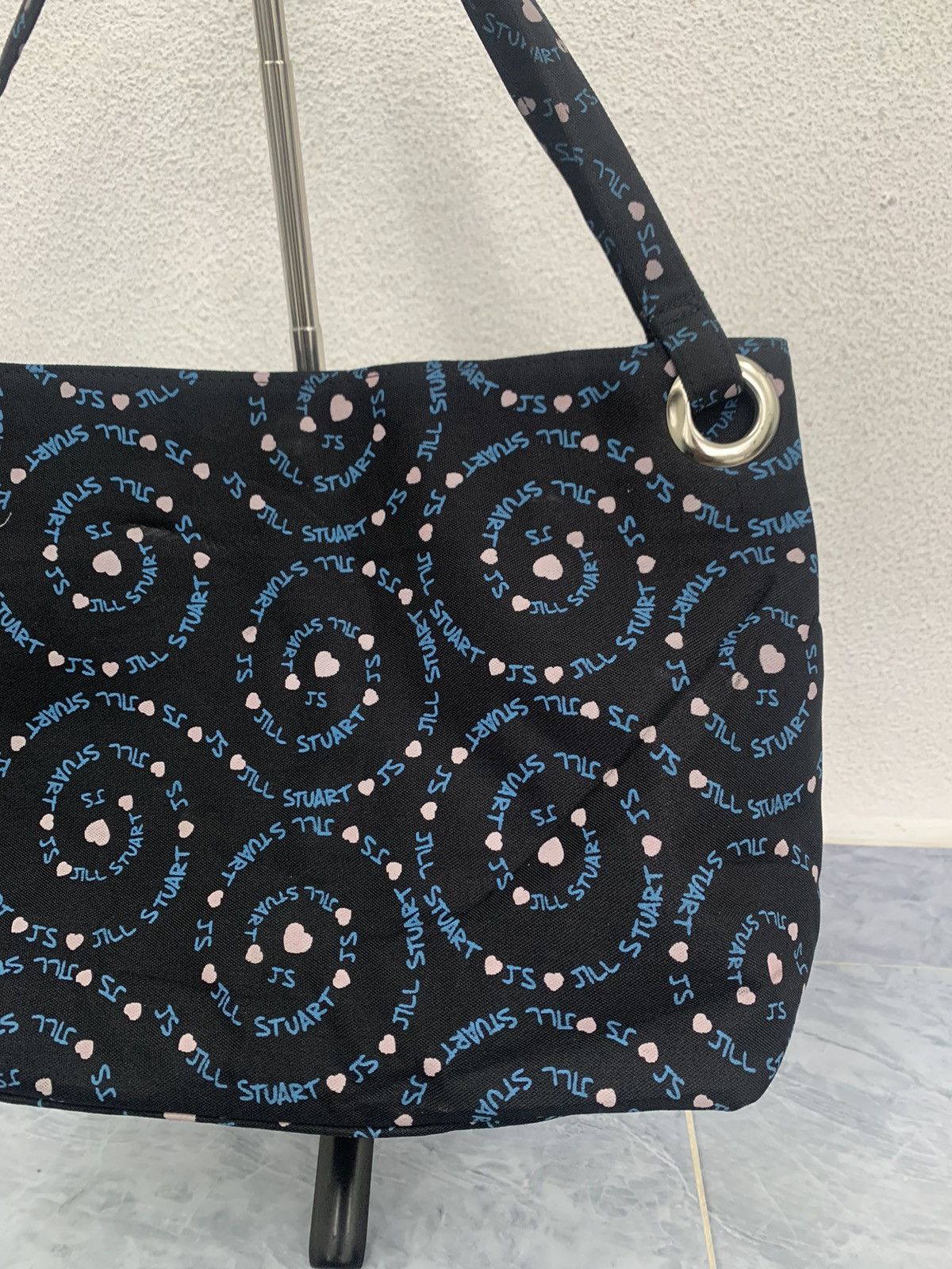 Jil Stuart Cozy Printed Jill Stuart Tote Bag Size ONE SIZE - 3 Thumbnail