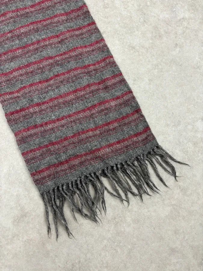 Gucci 2000s Gucci Red & Grey Striped Wool Scarf Size ONE SIZE - 4 Thumbnail