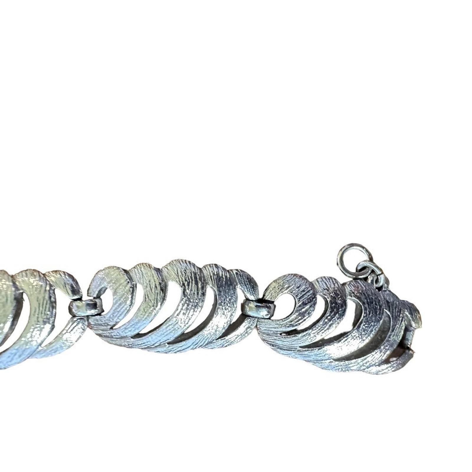 Monet Vintage Monet Silver toned Leaf Bracelet Size ONE SIZE - 5 Thumbnail