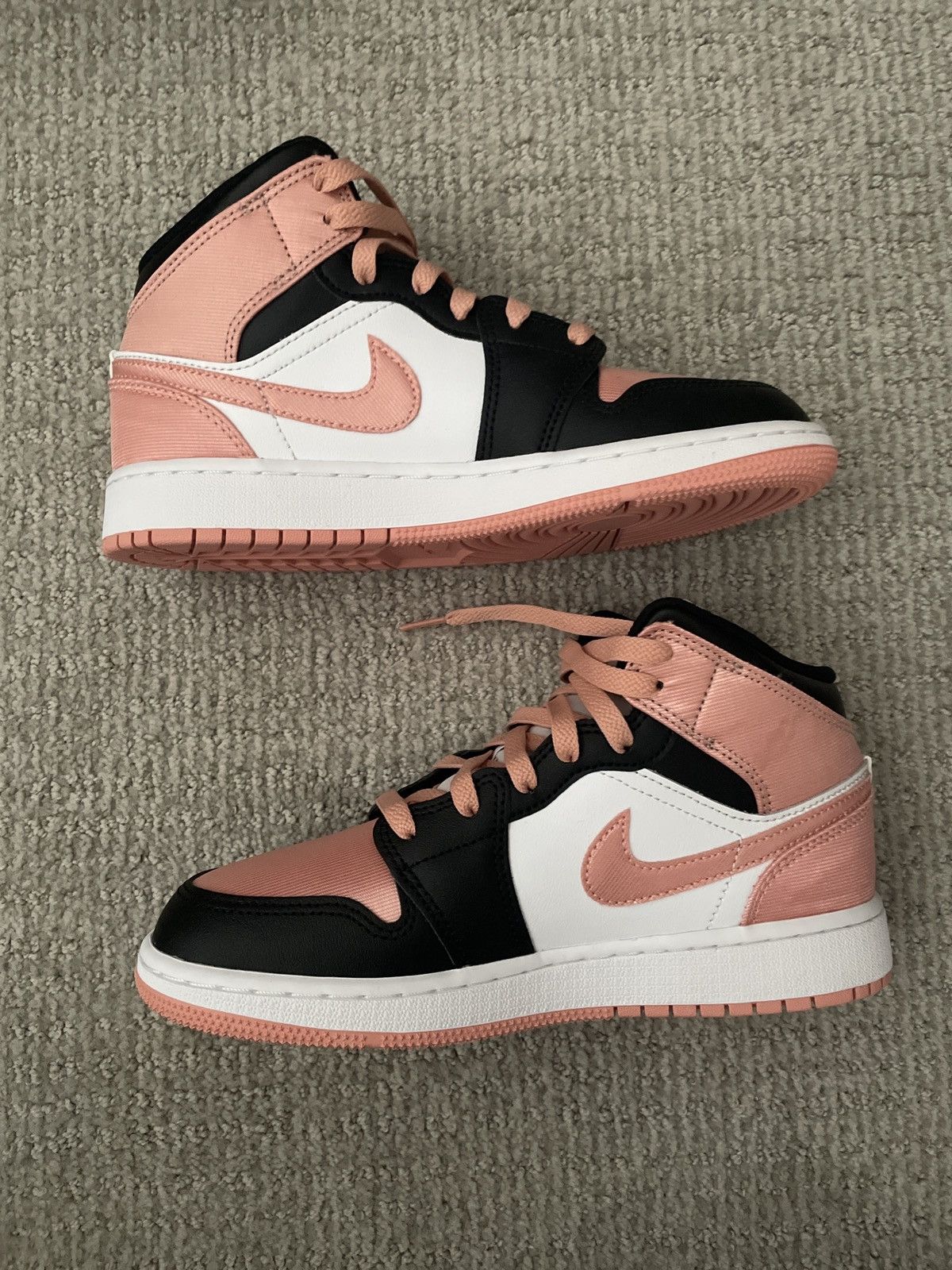Nike Air Jordan 1 Mid Size US 6 / IT 36 - 1 Thumbnail