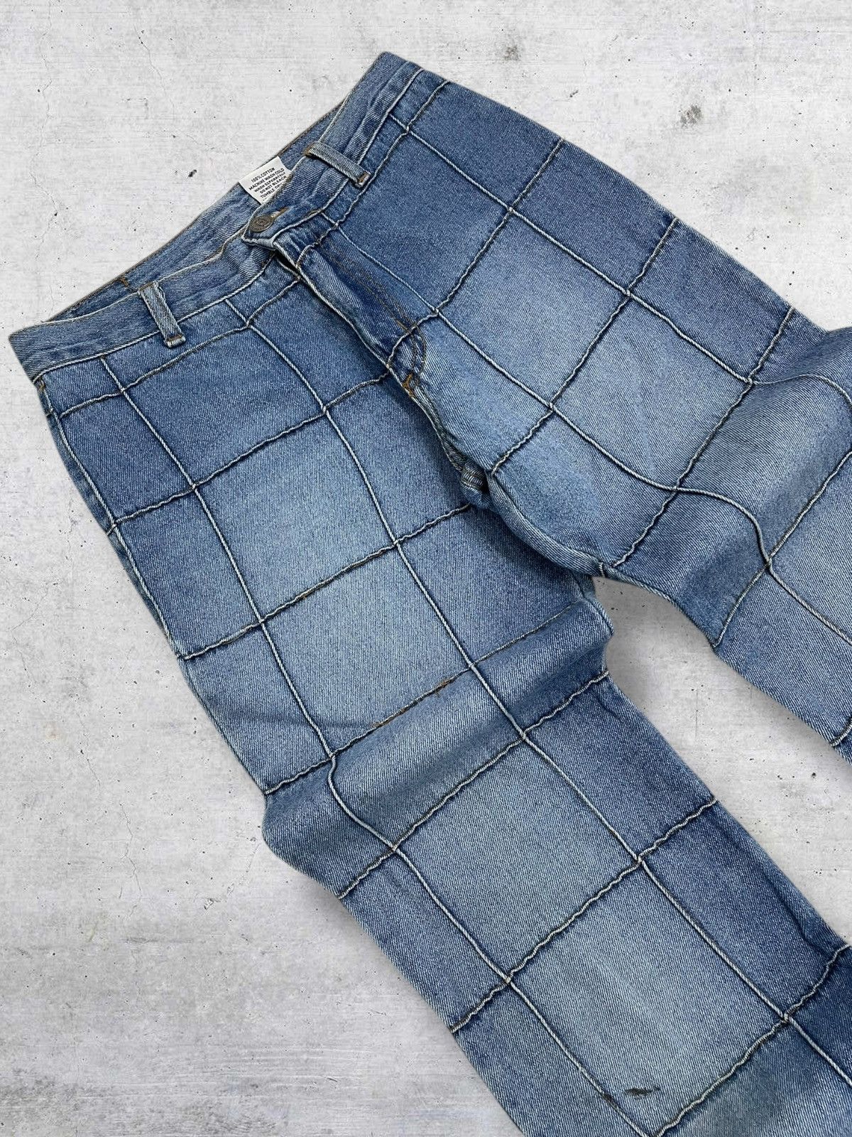 Japanese Brand VINTAGE NEW SPORTS USA 90S OG FLARED KINKY DISTRESSED DENIM Size US 27 - 7 Thumbnail