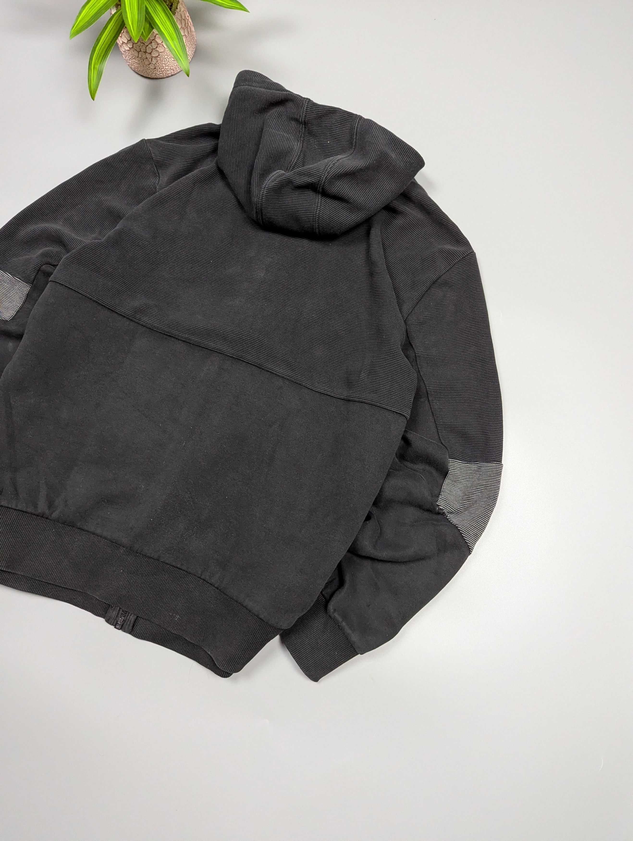 BMW × Puma Puma x BMW M Motorsport Distressed Black Hoodie Full Zip Size US L / EU 52-54 / 3 - 16 Thumbnail