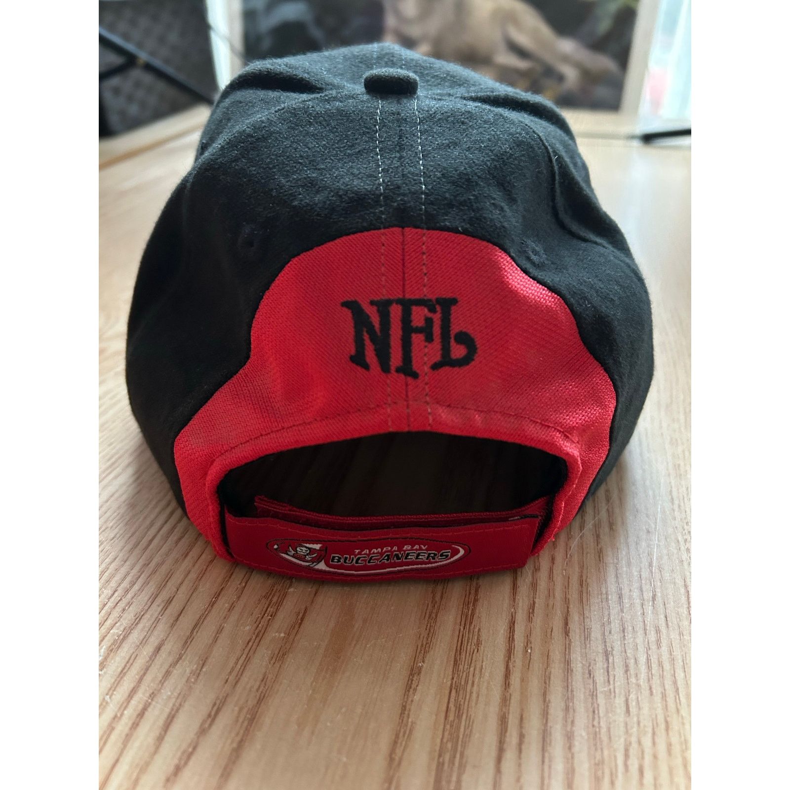 NFL New Unisex Vintage NFL Tampa Bay Bucs Baseball Cap Size ONE SIZE - 3 Thumbnail