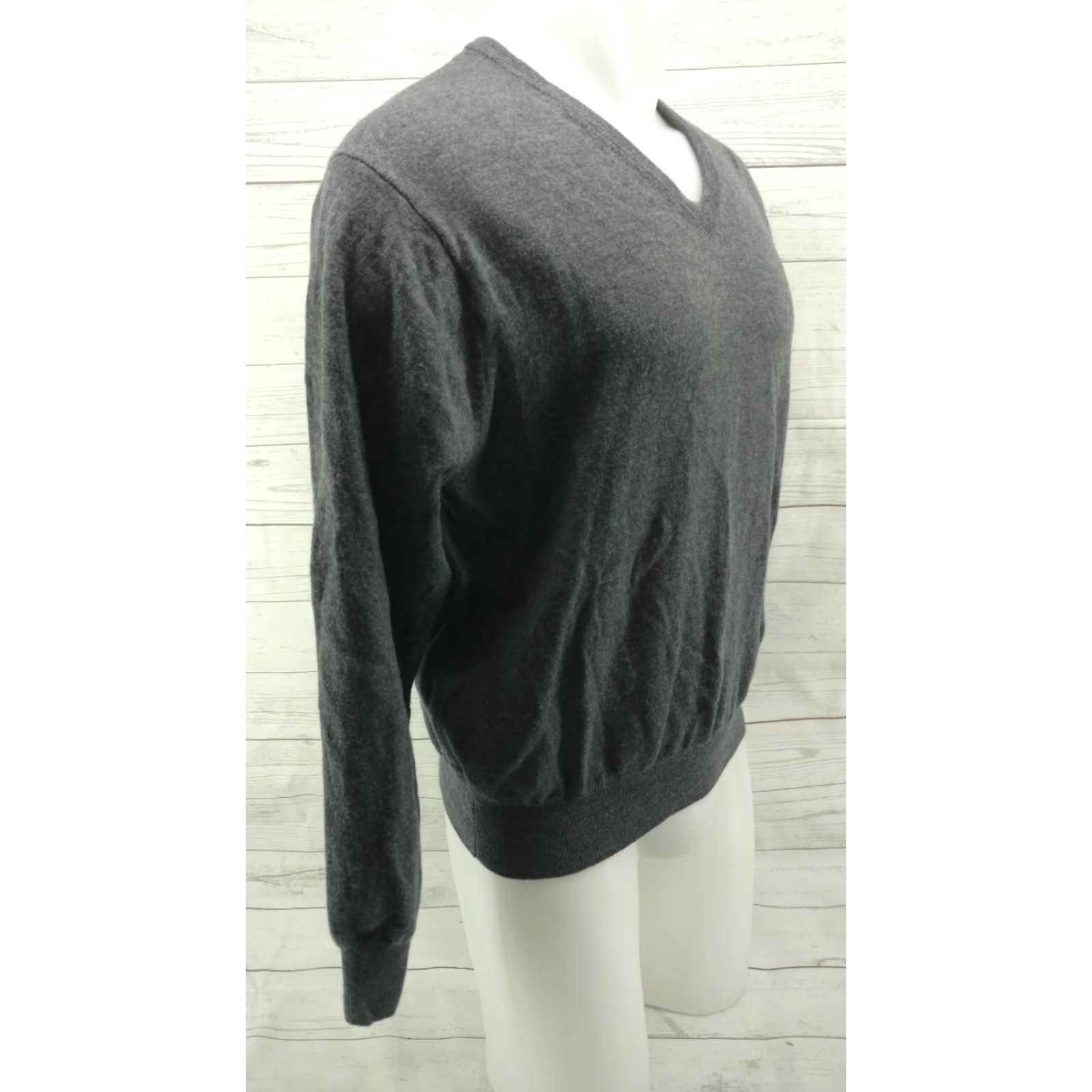 Peter Millar Peter Millar Sweater Men's XL Merino Wool Gray V-Neck Casual Shirt Size US XL / EU 56 / 4 - 3 Thumbnail