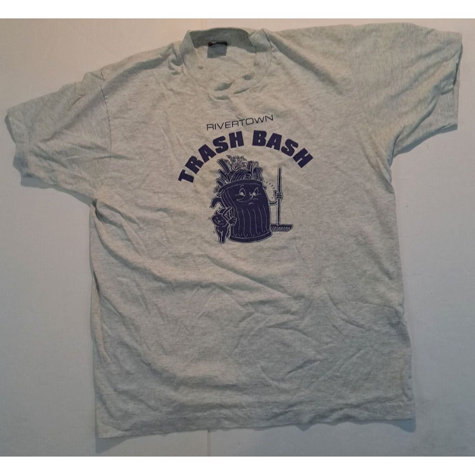 Fruit Of The Loom VINTAGE Rivertown Detroit USA Made T-Shirt Mens L Light Grey 1990s Stitch Short Sleeve Solid Size US L / EU 52-54 / 3 - 4 Thumbnail