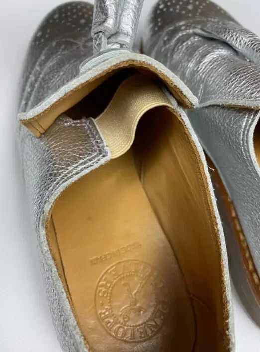 Vintage Penelope Chilvers Women’s Leather Silver Loafer Oxford Shoes Size US 6.5 / IT 36.5 - 10 Thumbnail