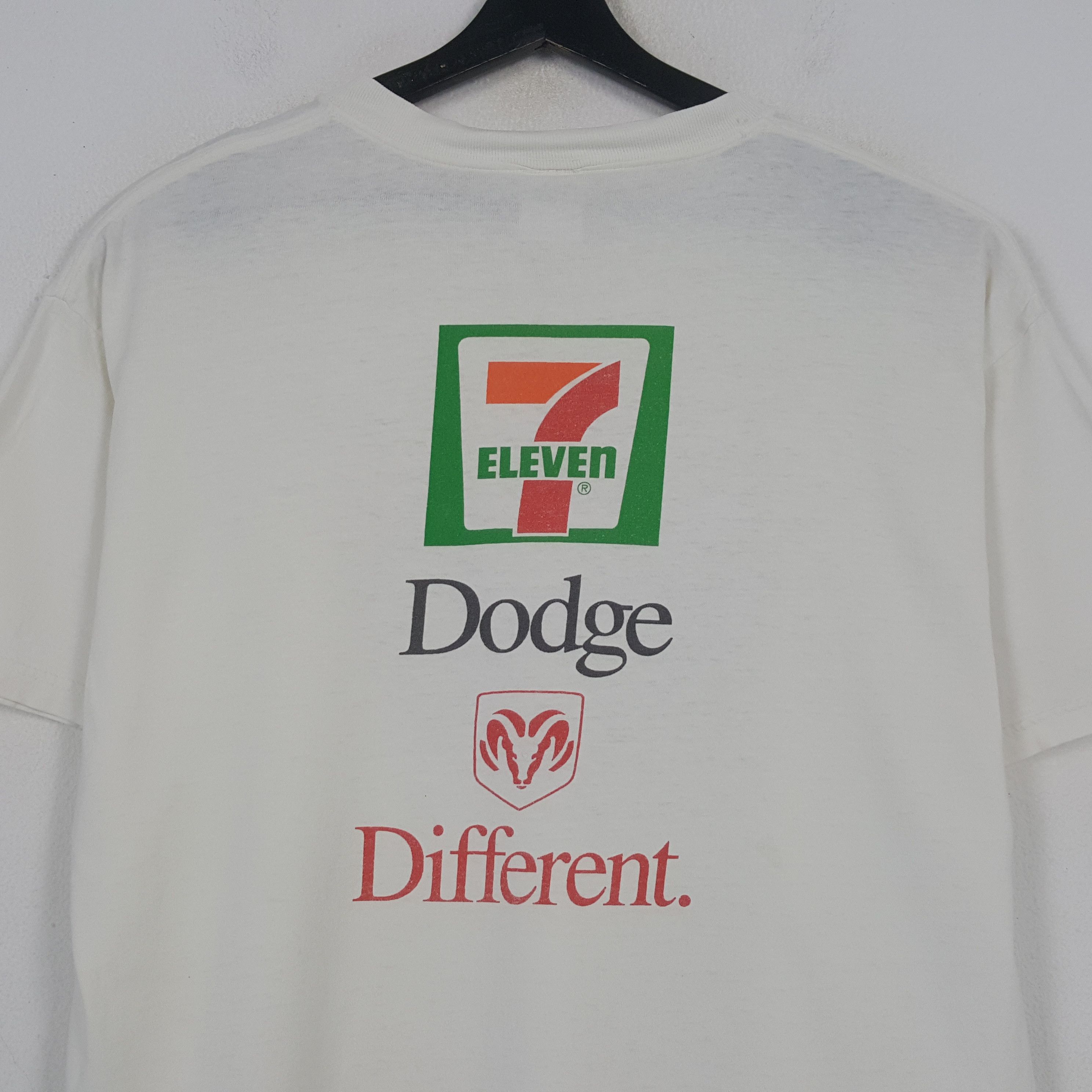 Vintage PHANTOMS 7-Eleven Dodge Different Promo Style Tshirt 32 Size US L / EU 52-54 / 3 - 4 Thumbnail