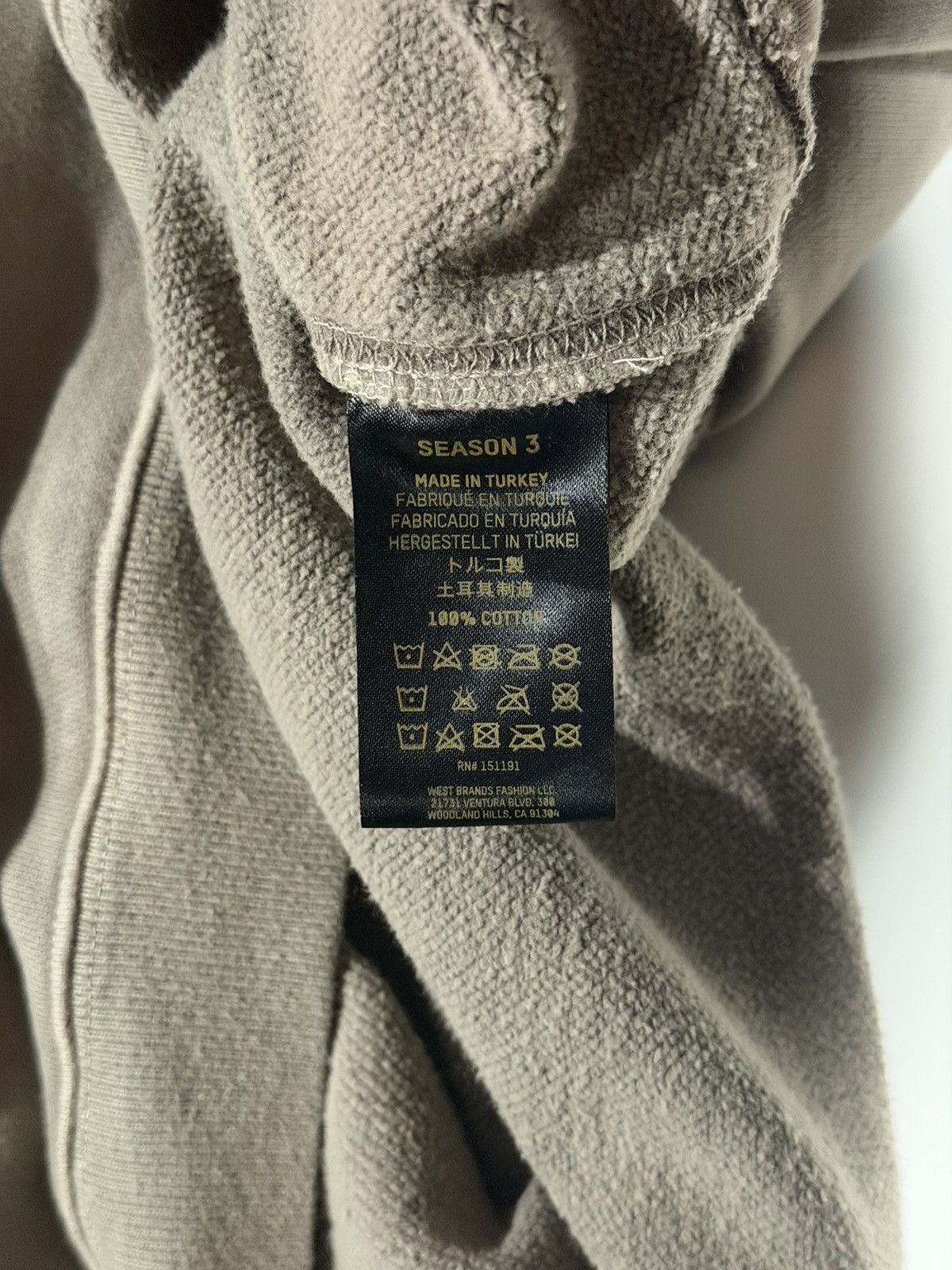 Yeezy Yeezy Season 3 Kanye West Ye Beige Raglan Pocket Tee XL Size US XL / EU 56 / 4 - 8 Thumbnail