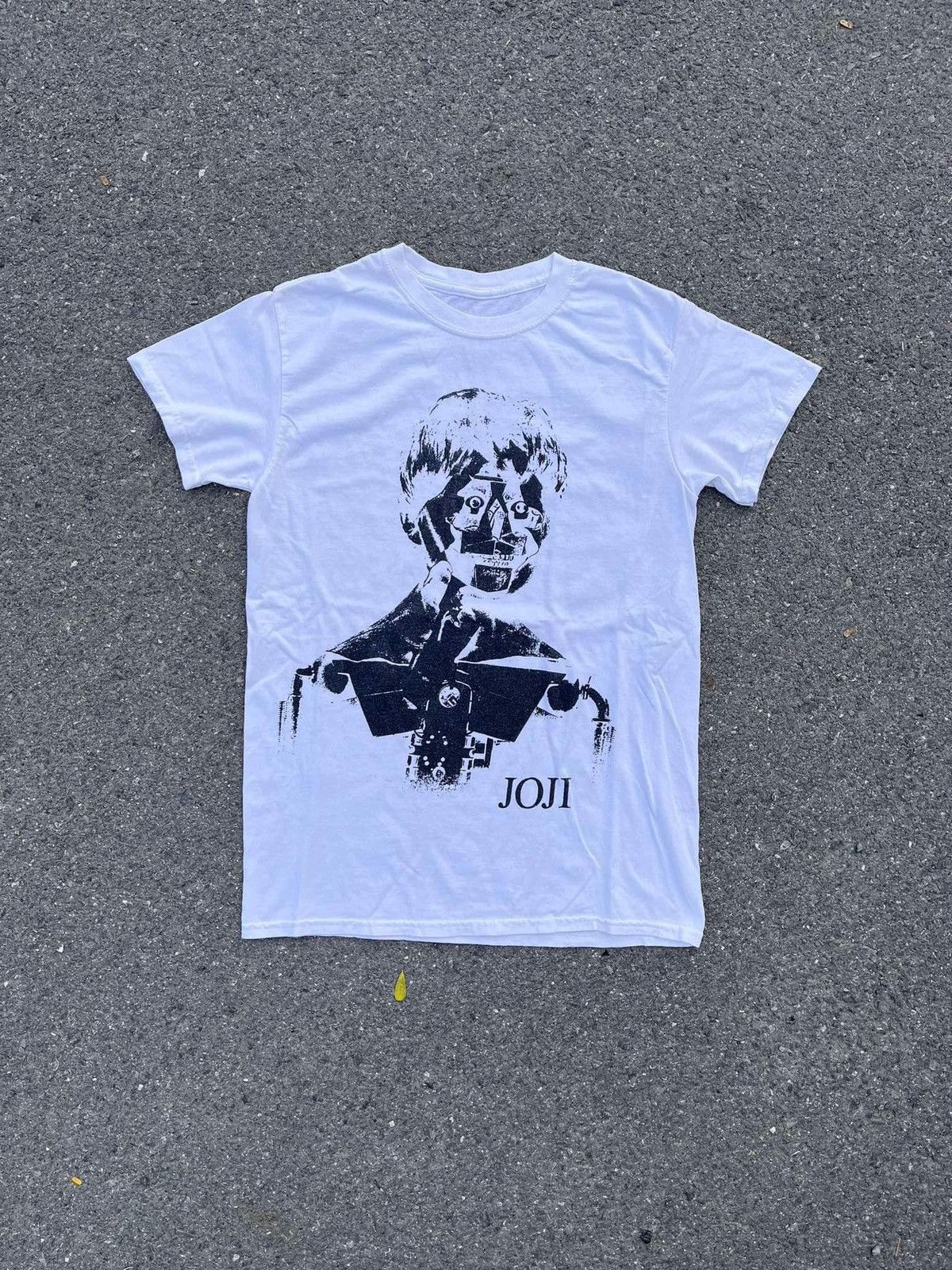 Vintage Vintage Joji Distressed VTG T-Shirt White Size US S / EU 44-46 / 1 - 1 Thumbnail
