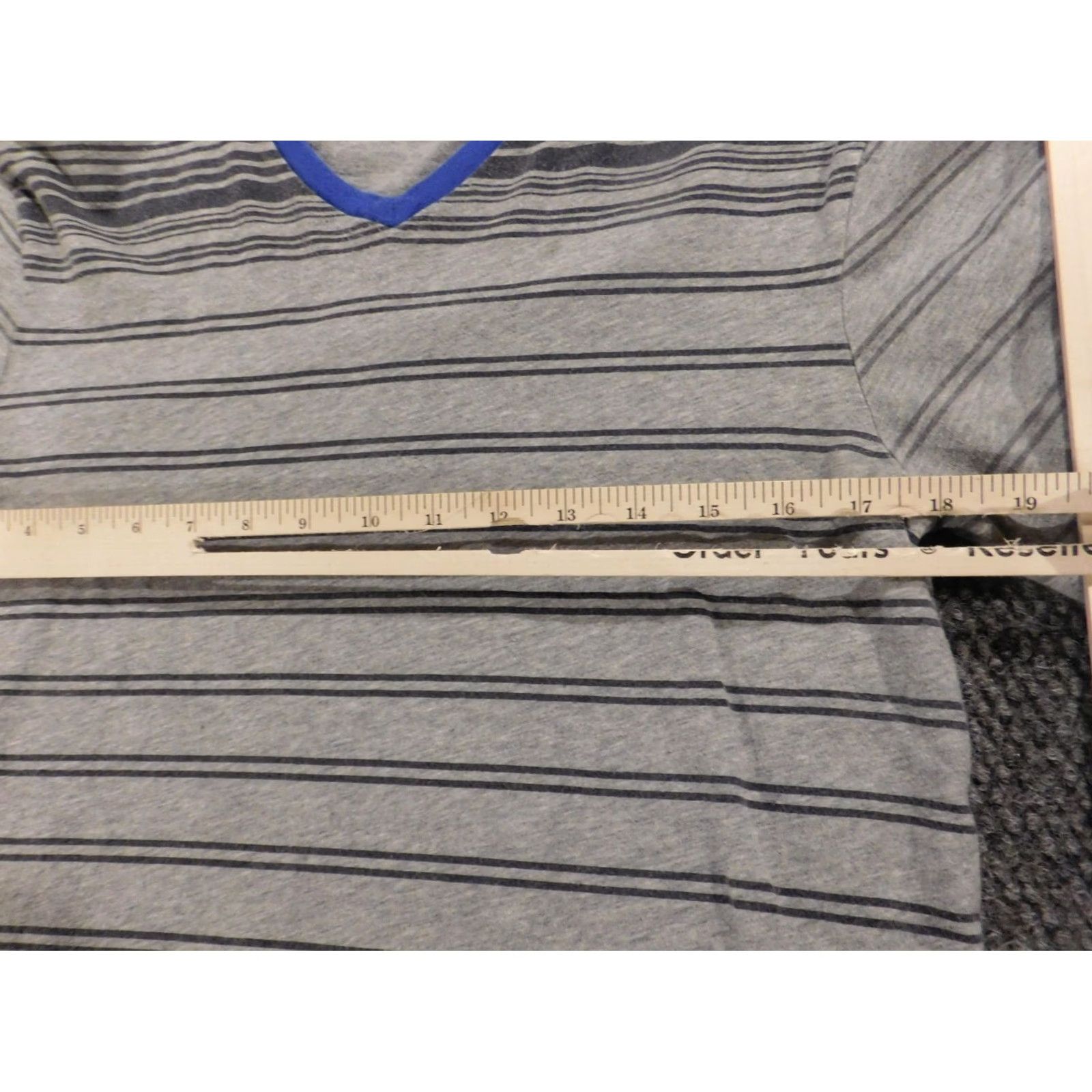 Elie Tahari Elie Tahari Shirt Mens Small Gray Striped Crew Neck Short Sleeve Cotton Logo Casual Size US S / EU 44-46 / 1 - 6 Thumbnail