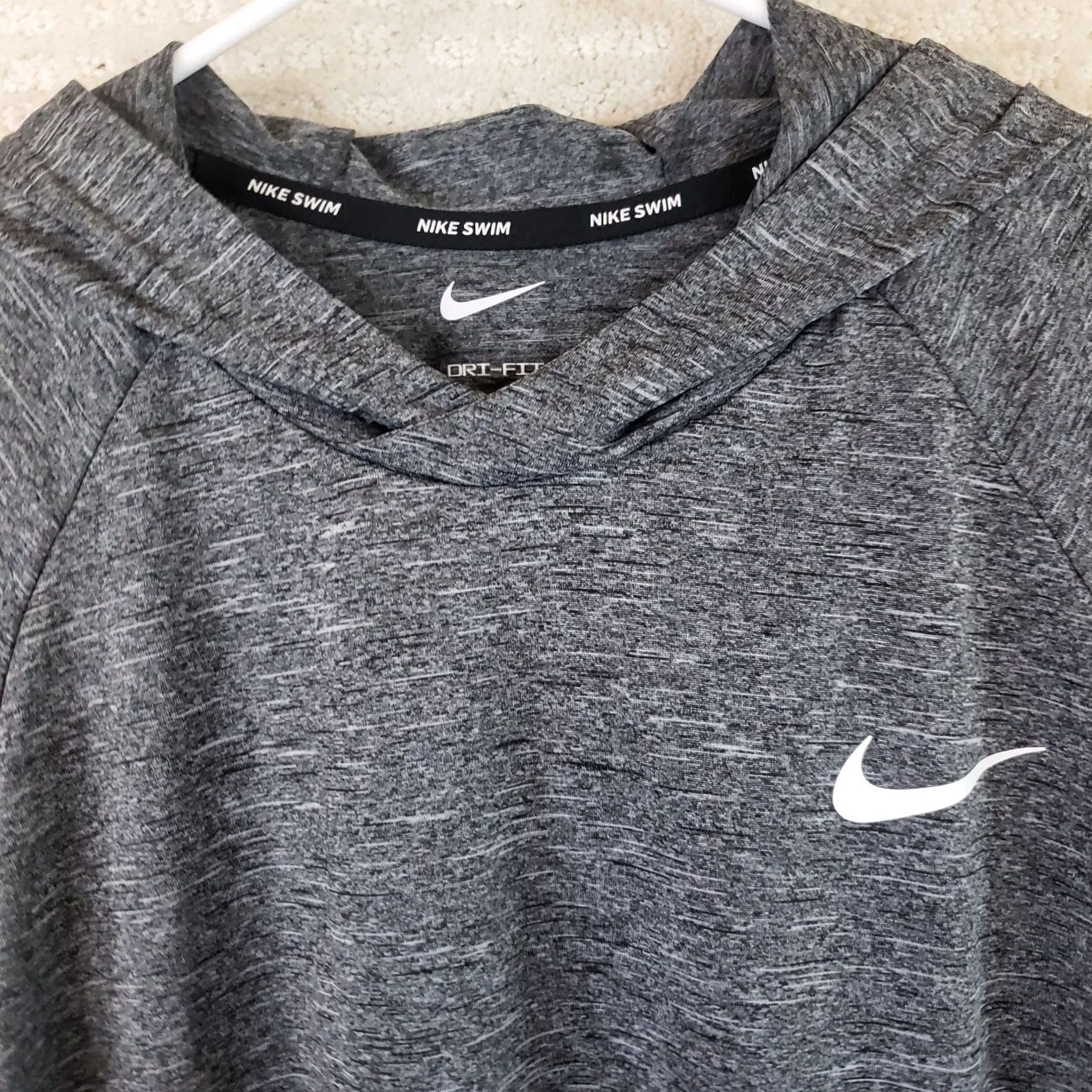 Nike Nike Longsleeve Hooded Dri-Fit Hydroguard Medium Hoodie UPF-40 Nike Swim Gray Mens M Hoodie Size US M / EU 48-50 / 2 - 3 Thumbnail