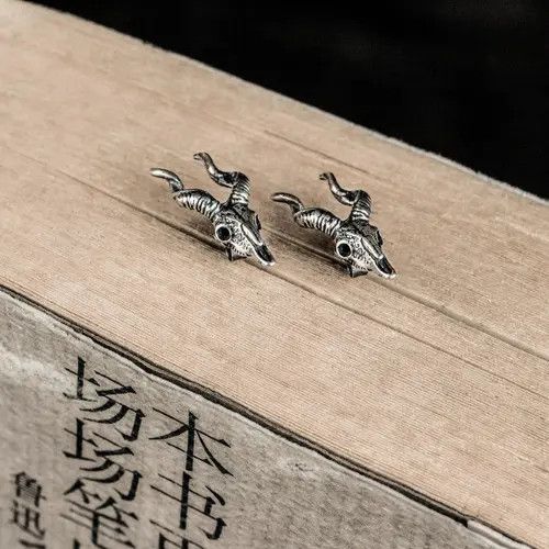 Jewelry Sheep Skeleton Demon Rare Earrings One Pairs Chrome Jewelry Size ONE SIZE - 3 Thumbnail