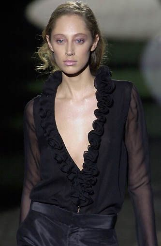Gucci GUCCI by Tom Ford FW2000 Sheer Silk Hook Cropped Cardigan XS Size XS / US 0-2 / IT 36-38 - 3 Thumbnail