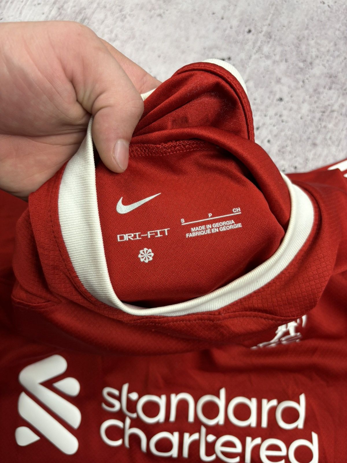 Nike Nike x Liverpool 2023-24 soccer jersey size S Size US S / EU 44-46 / 1 - 3 Thumbnail