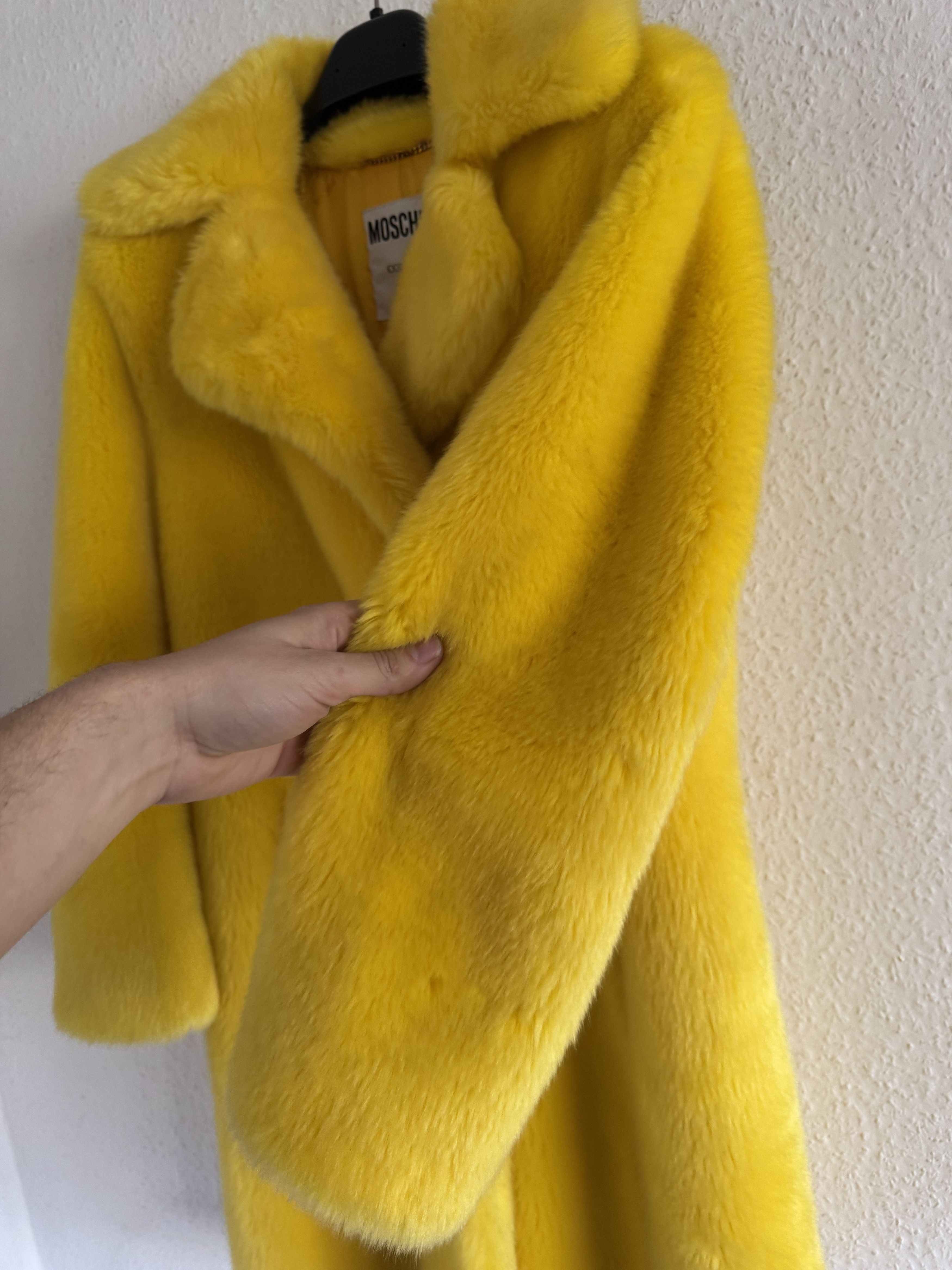 Moschino FW15 Runway Faux Fur Coat Size S / US 4 / IT 40 - 6 Thumbnail