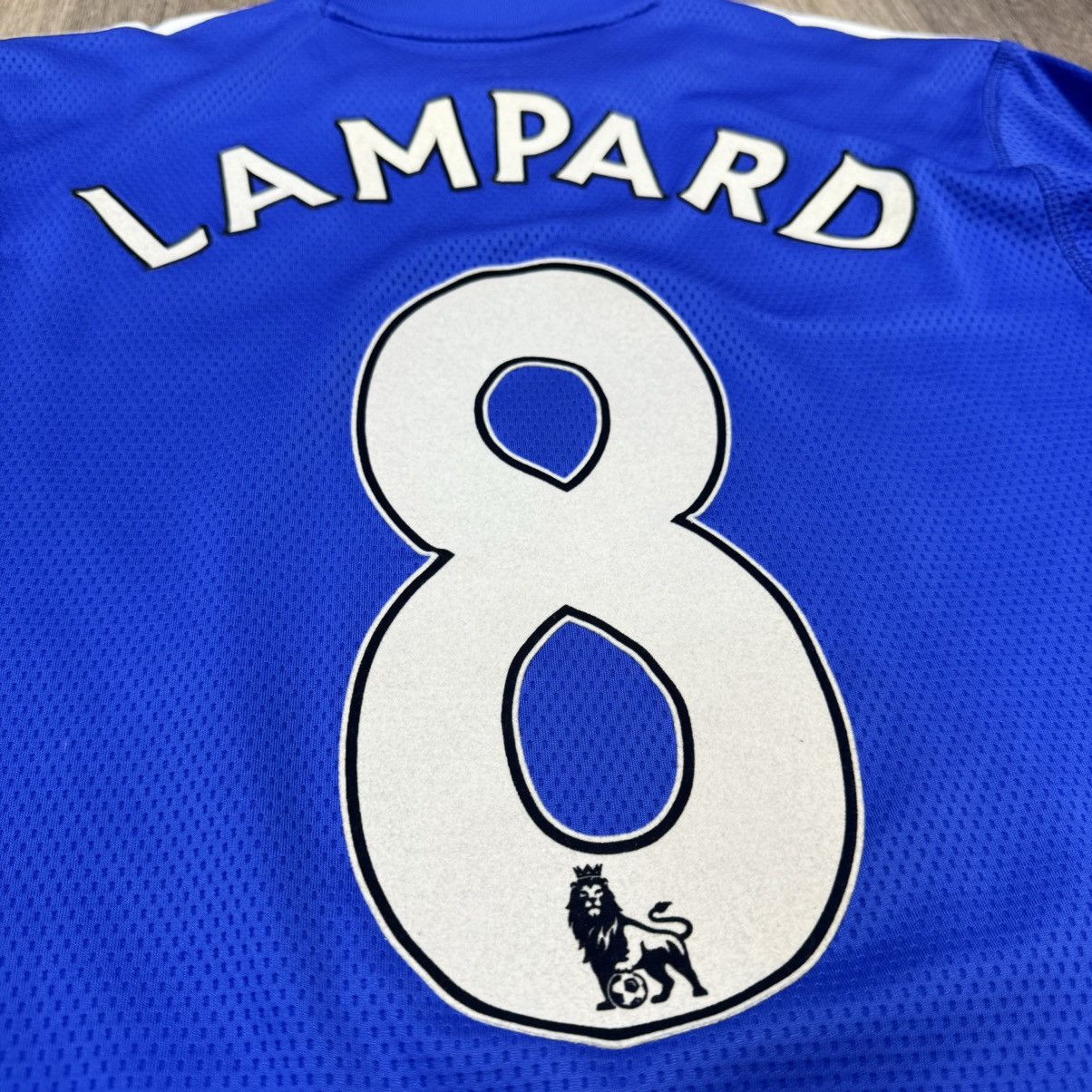 Chelsea Soccer Chelsea 09/10 player issue longsleeves home shirt #8 Lampard Size US M / EU 48-50 / 2 - 3 Thumbnail