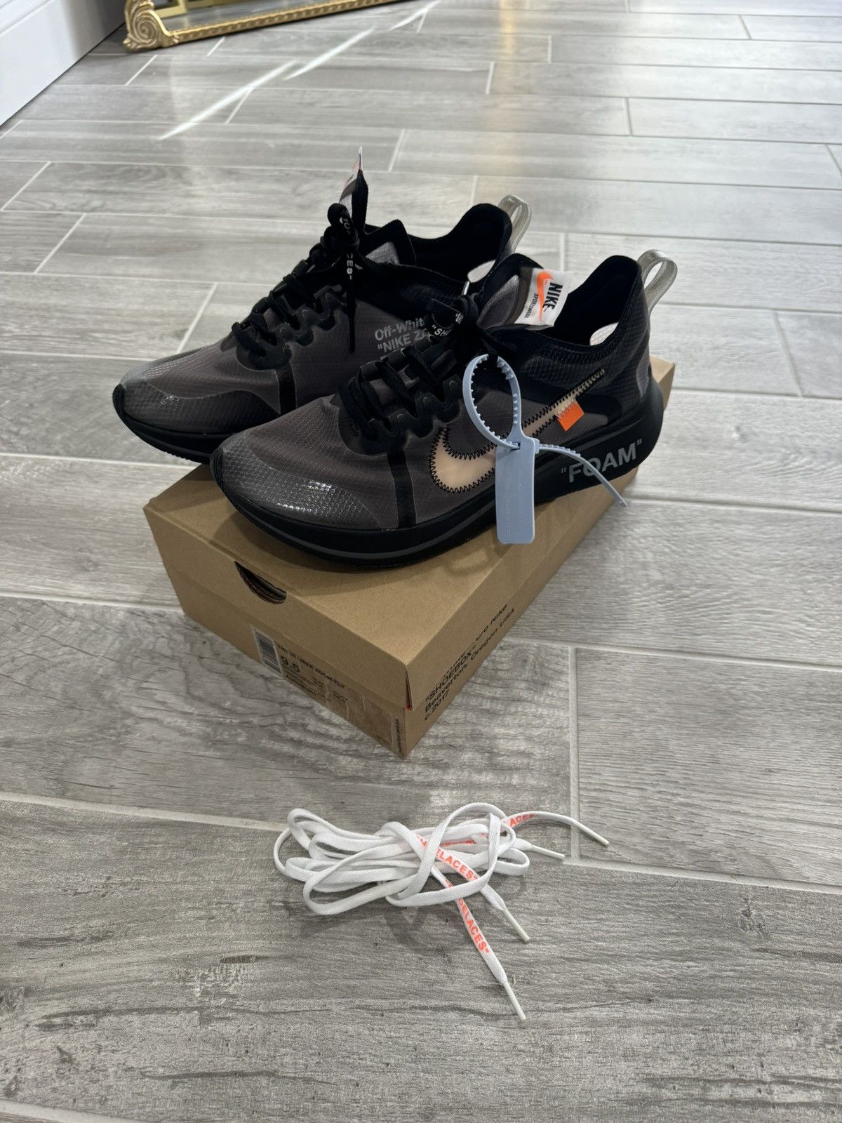 Off white zoom fly box deals