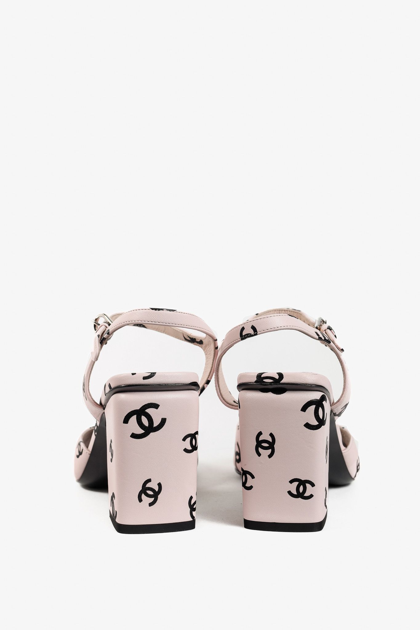 Chanel Chanel 22S Light Pink CC-Print Leather Sandals Size US 8 / IT 38 - 3 Thumbnail