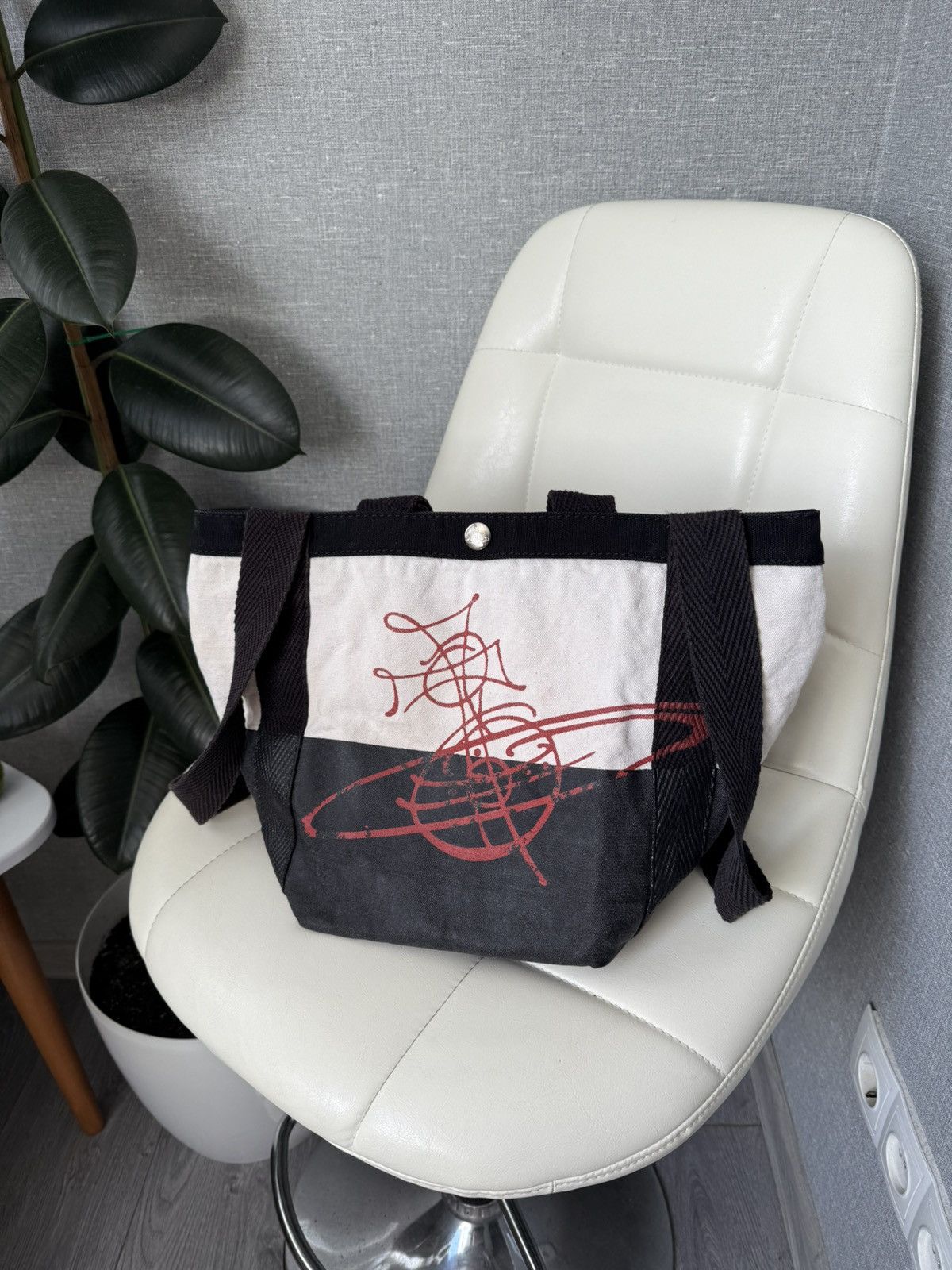 Vivienne Westwood Vivienne Westwood Women's Worker Small Runner Holdall Bag Size ONE SIZE - 2 Thumbnail