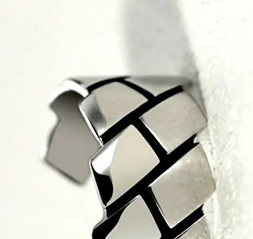 Designer × Japanese Brand Punkrock Shiny Tiny Ridge Corner Silver Ring Size ONE SIZE - 4 Thumbnail