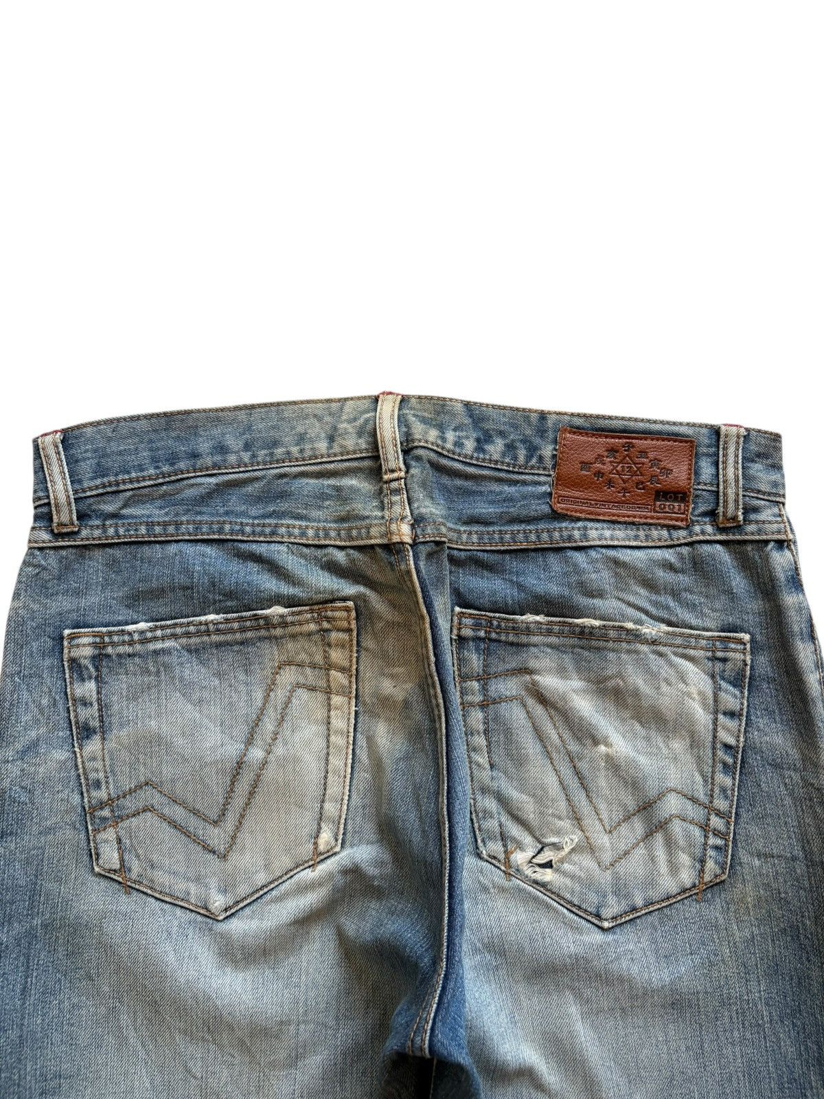 Japanese Brand Vintage Japanese Brand Mud Wash Distressed Bootcut Jeans Size US 33 - 8 Thumbnail